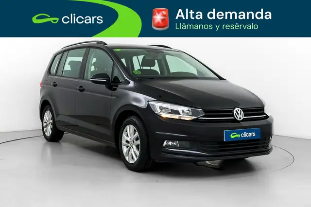 Volkswagen Touran view 3