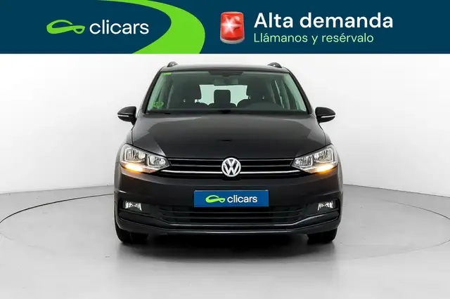 Volkswagen Touran view 2