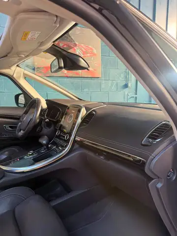Renault Espace view 8