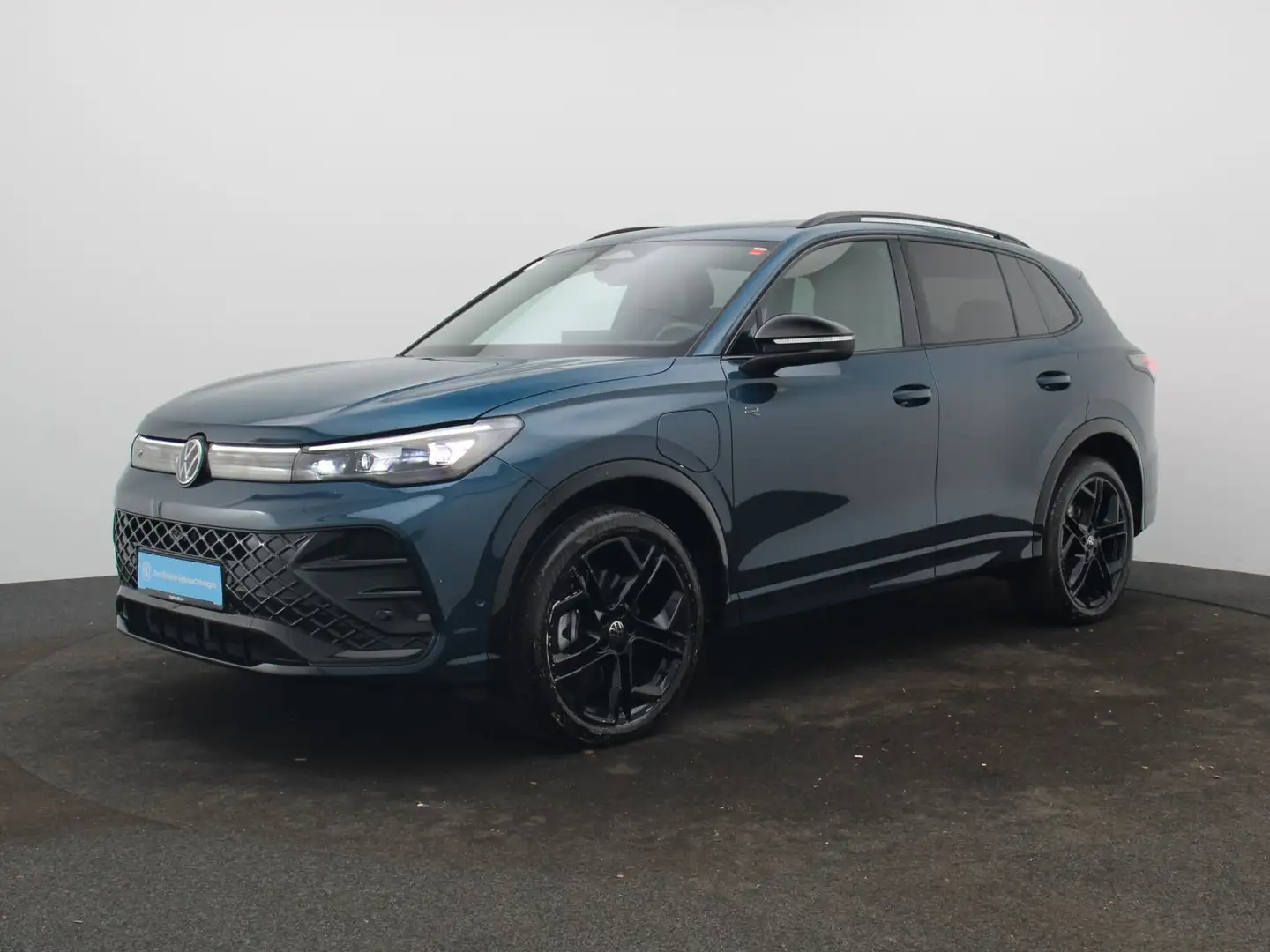 Volkswagen Tiguan R-Line 1.5 TSI eHybrid DSG / Pano, Matrix Blau - 2