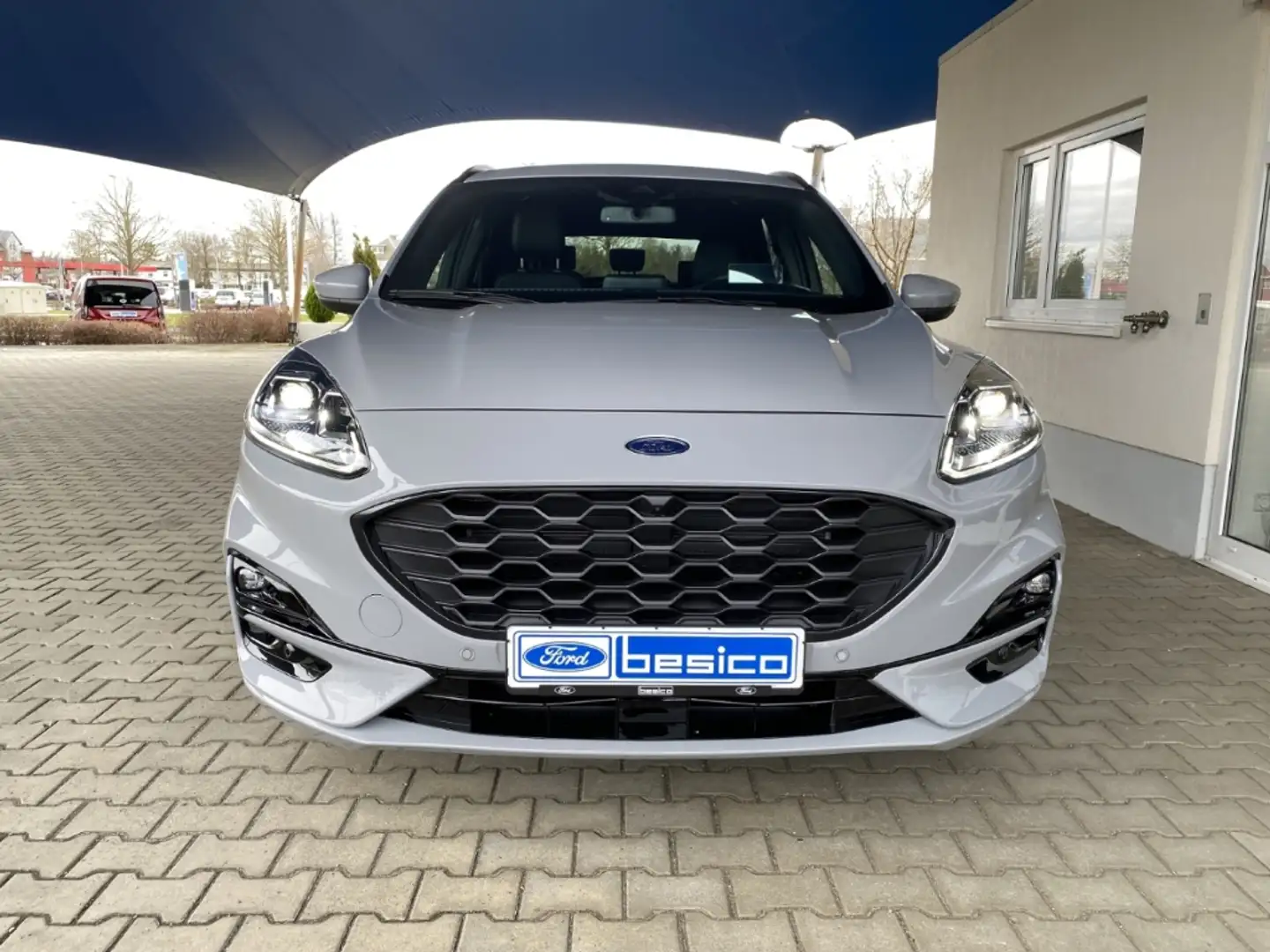 Ford Kuga Graphite Tech Edition FHEV+4x4+LED+B&O+BLIS Grau - 2
