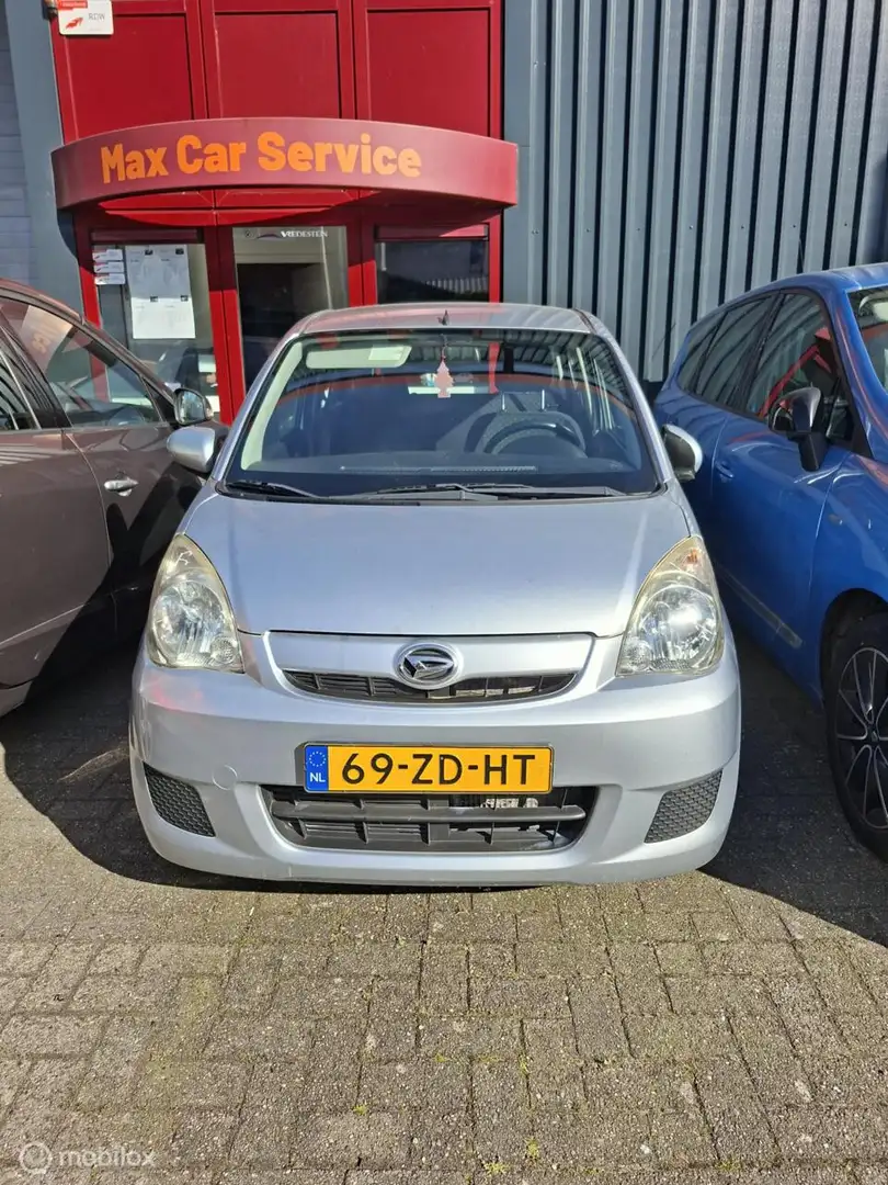 Daihatsu Cuore 1.0 Premium /2008 /nieuw Apk bij aflevering Grau - 1