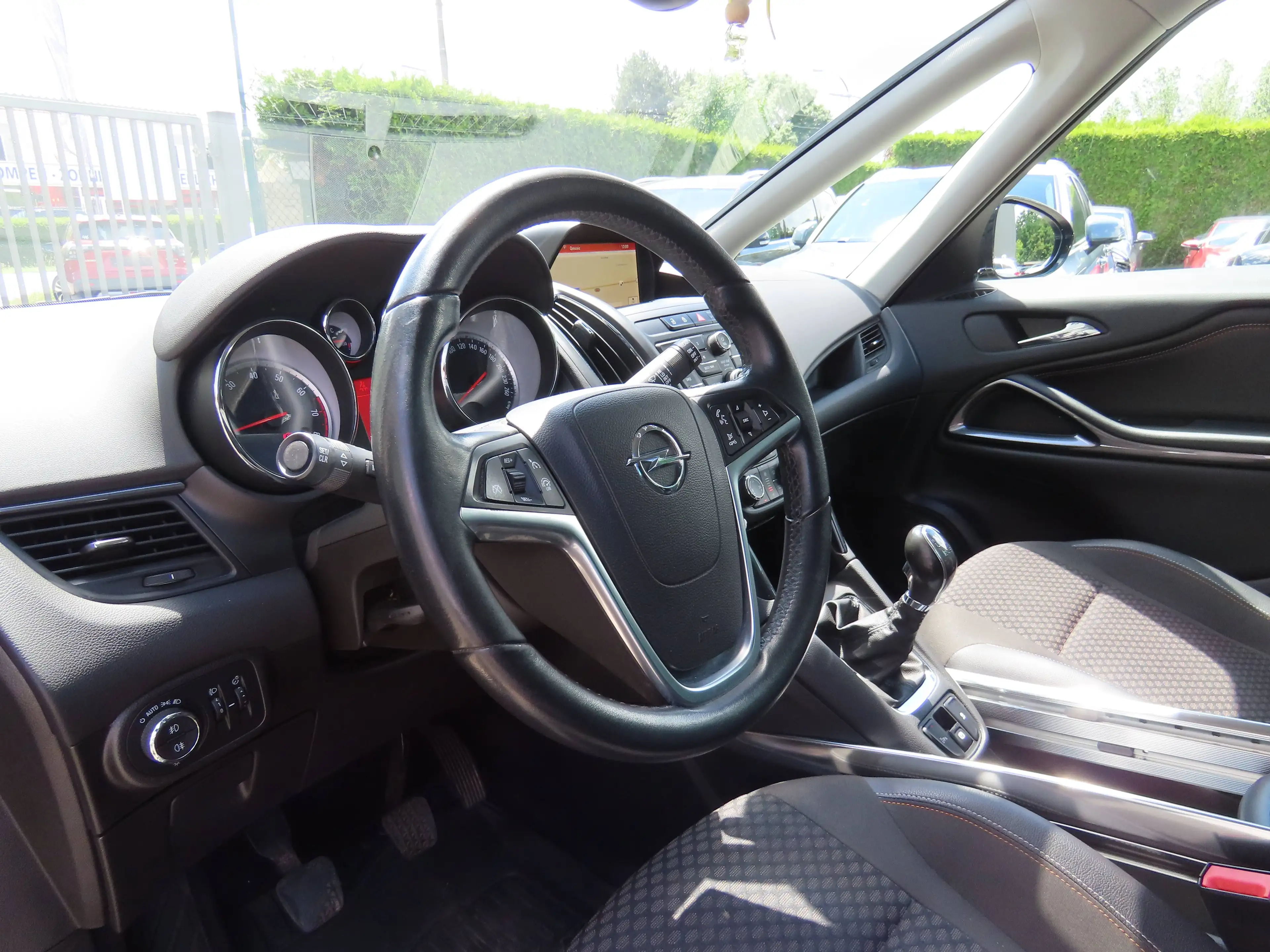 Opel Zafira Tourer Zafira 1.4 Turbo Comfort — photo 14
