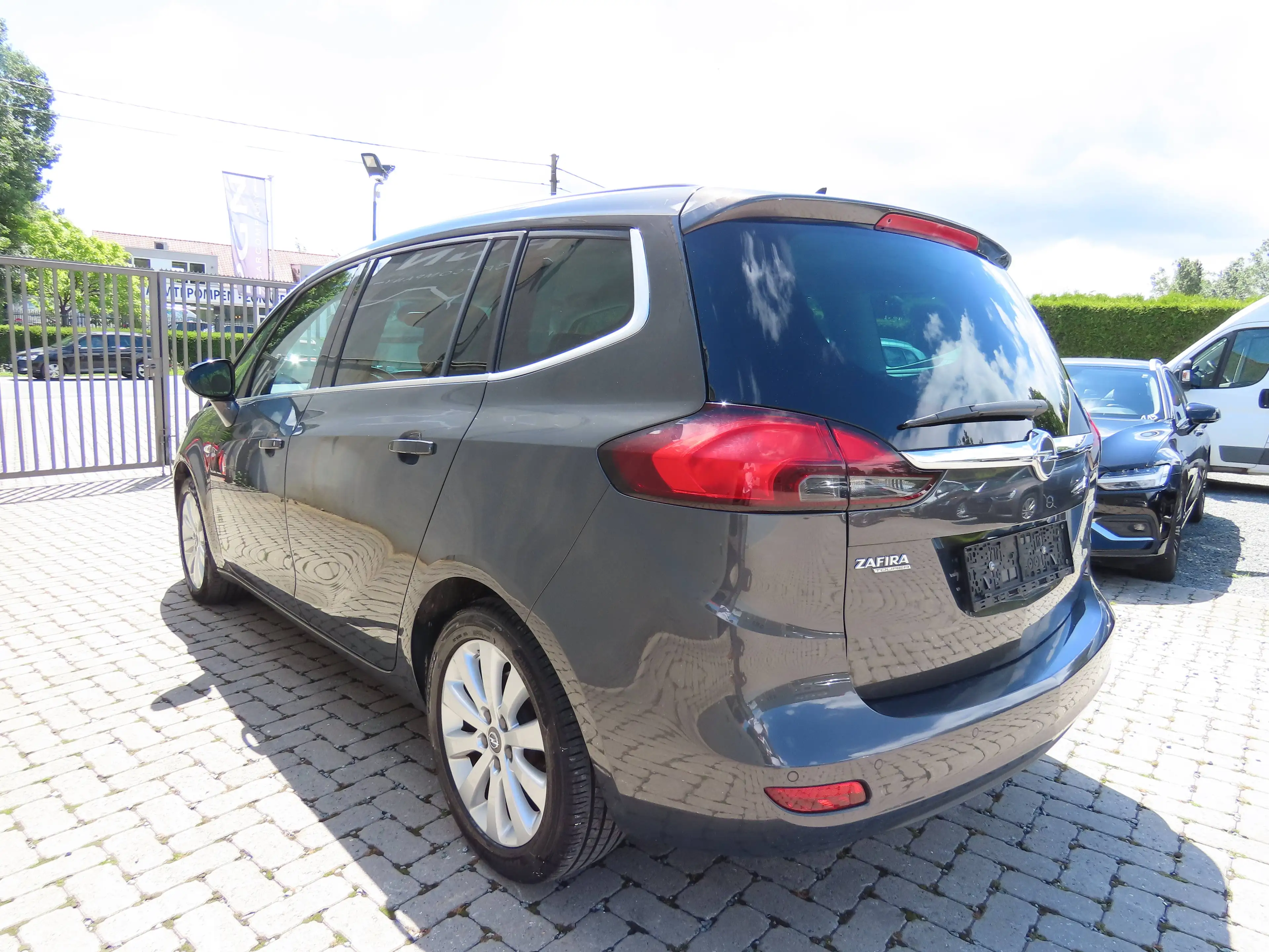 Opel Zafira Tourer Zafira 1.4 Turbo Comfort — photo 10