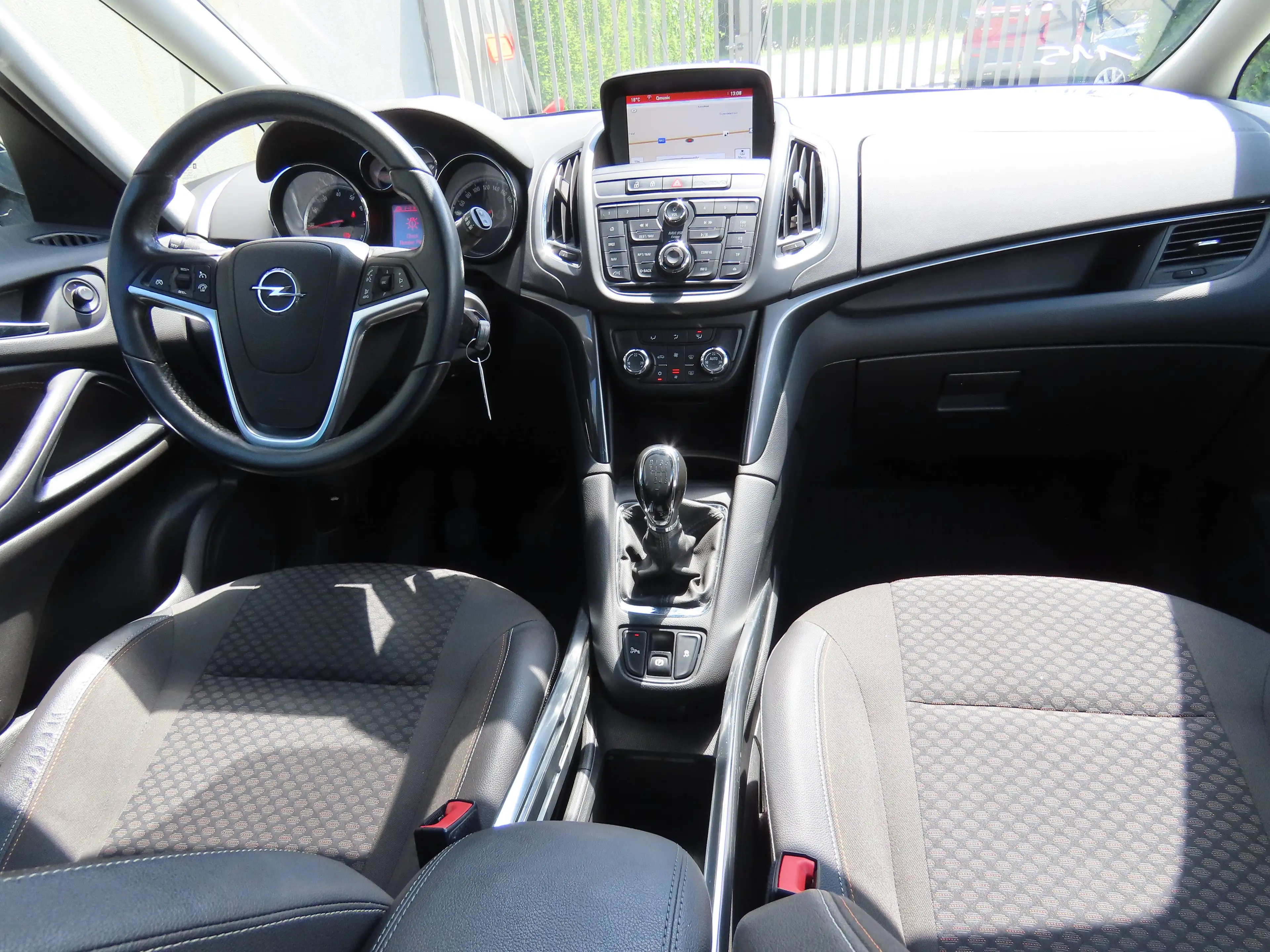 Opel Zafira Tourer Zafira 1.4 Turbo Comfort — photo 13