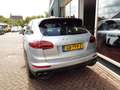 Porsche Cayenne 3.0 S E-Hybrid CAMERA-TREKHAAK-NL AUTO-NAP-BOVAG Gris - thumbnail 5
