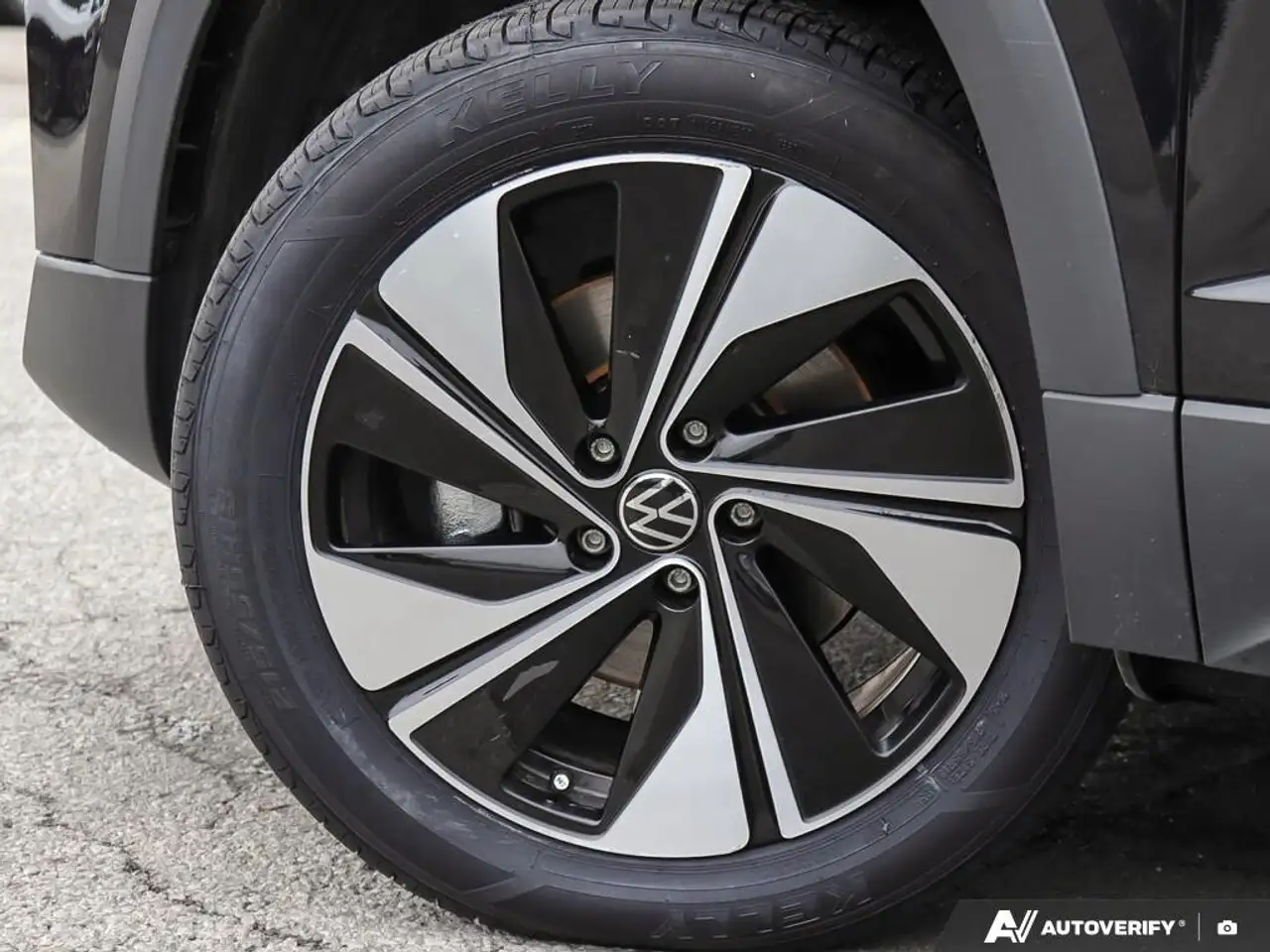 Volkswagen Taos снимка Volkswagen Taos