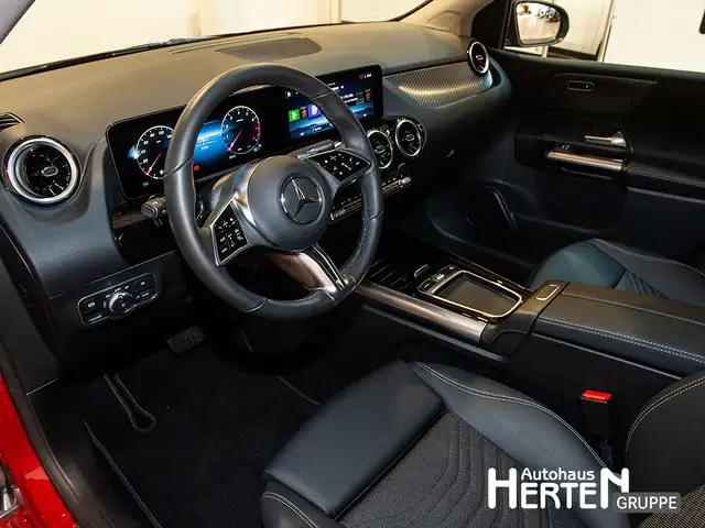 Mercedes-Benz B-Class view 8