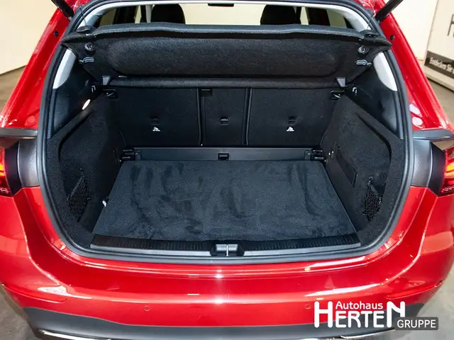 Mercedes-Benz B-Class view 15