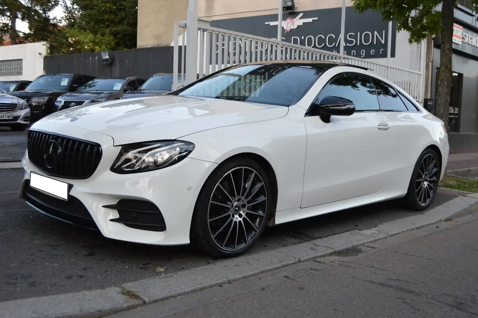 Mercedes-Benz E 200 200 184CH FASCINATION 9G-TRONIC Blanc - 1