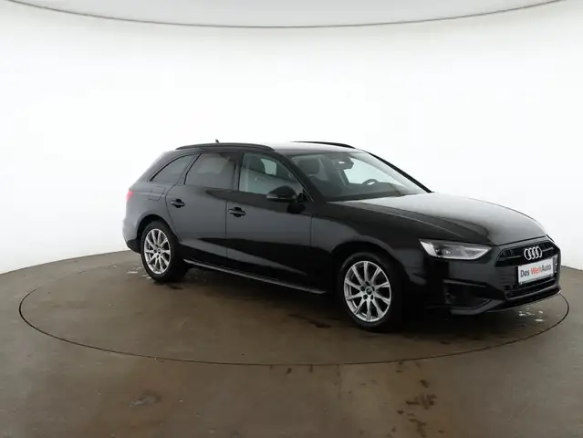 Audi A4 view 2