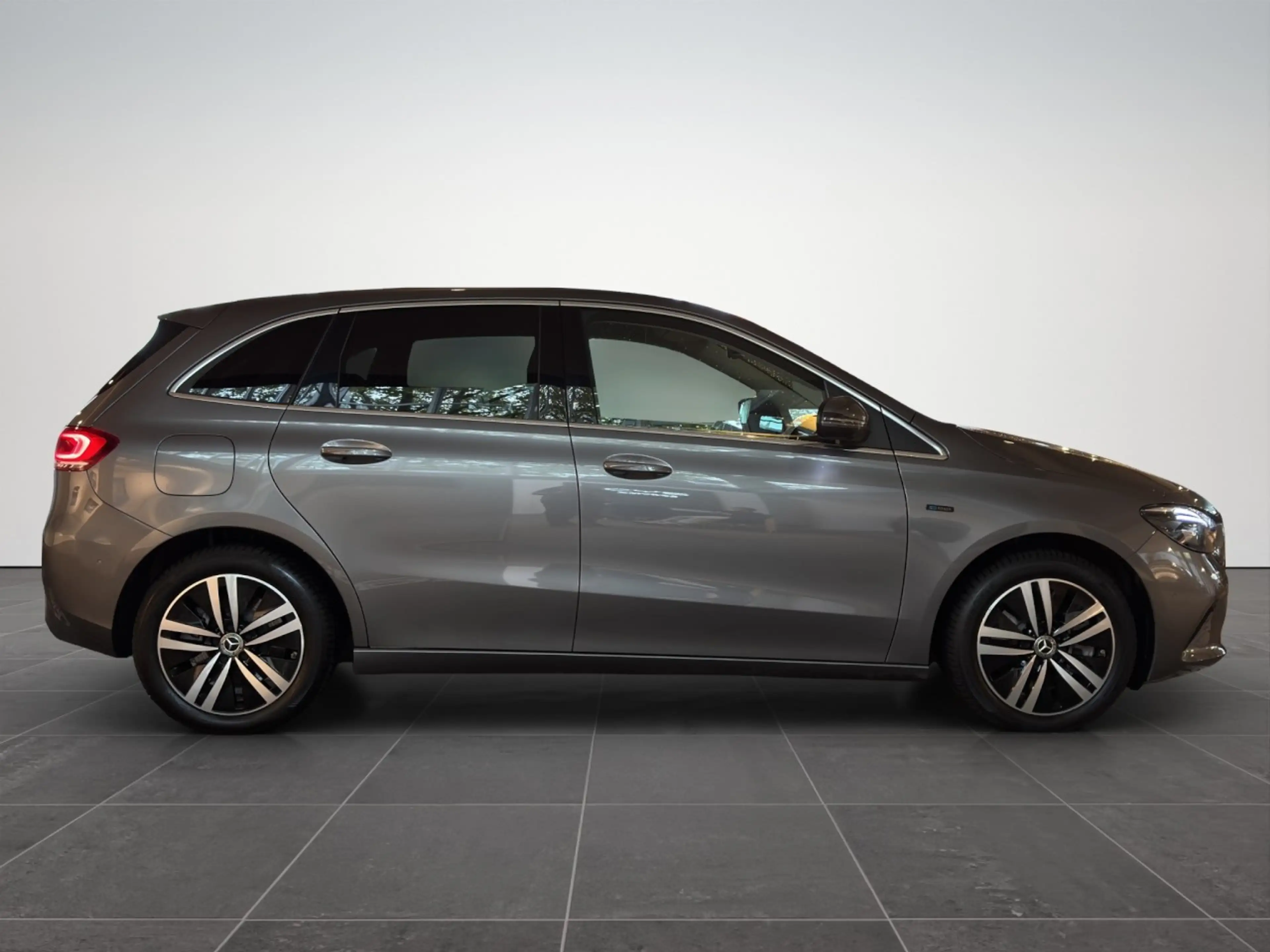 Mercedes-Benz B 250 E Hybrid Progressive Klima Fenster el. — photo 7