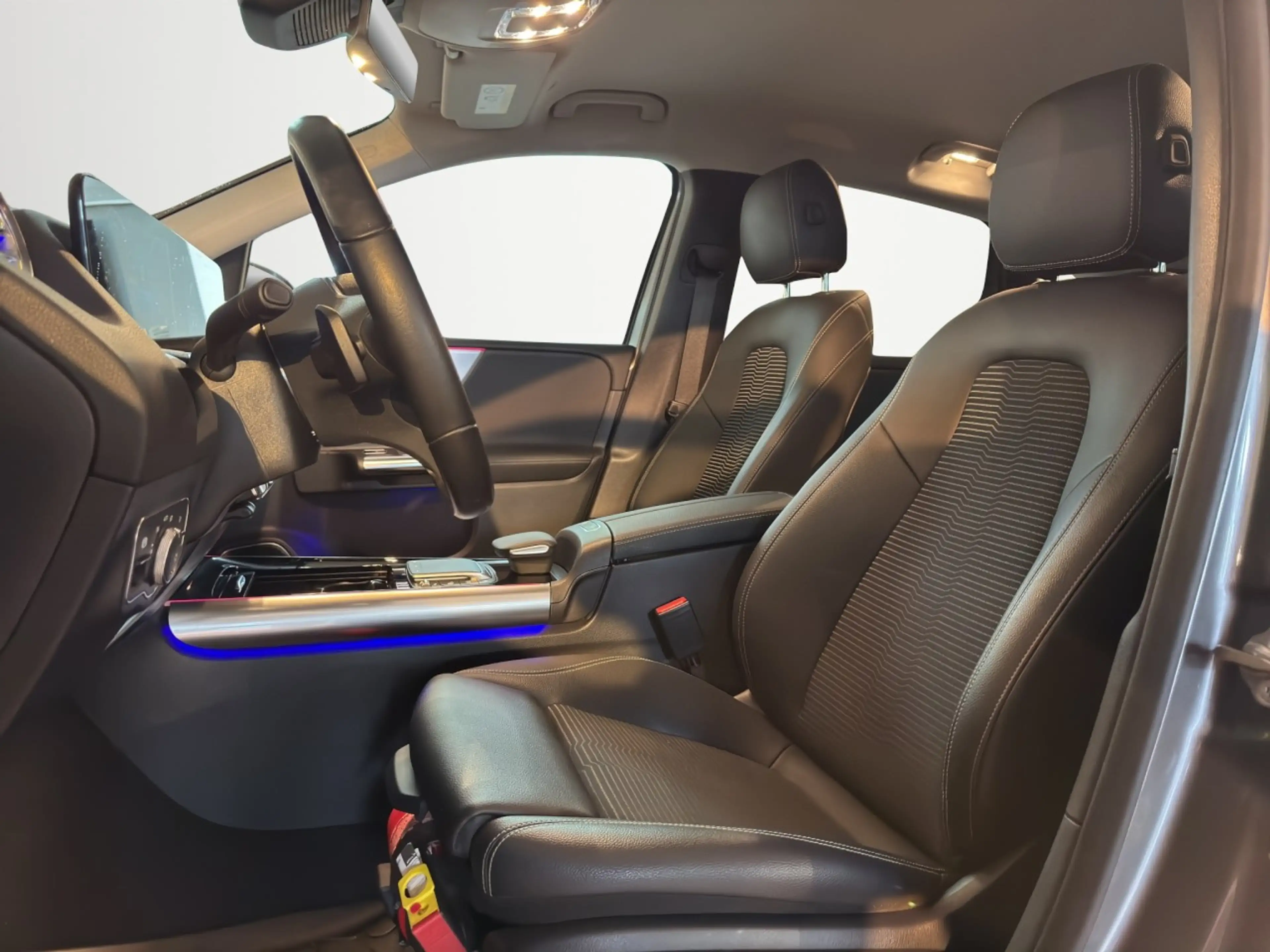 Mercedes-Benz B 250 E Hybrid Progressive Klima Fenster el. — photo 10