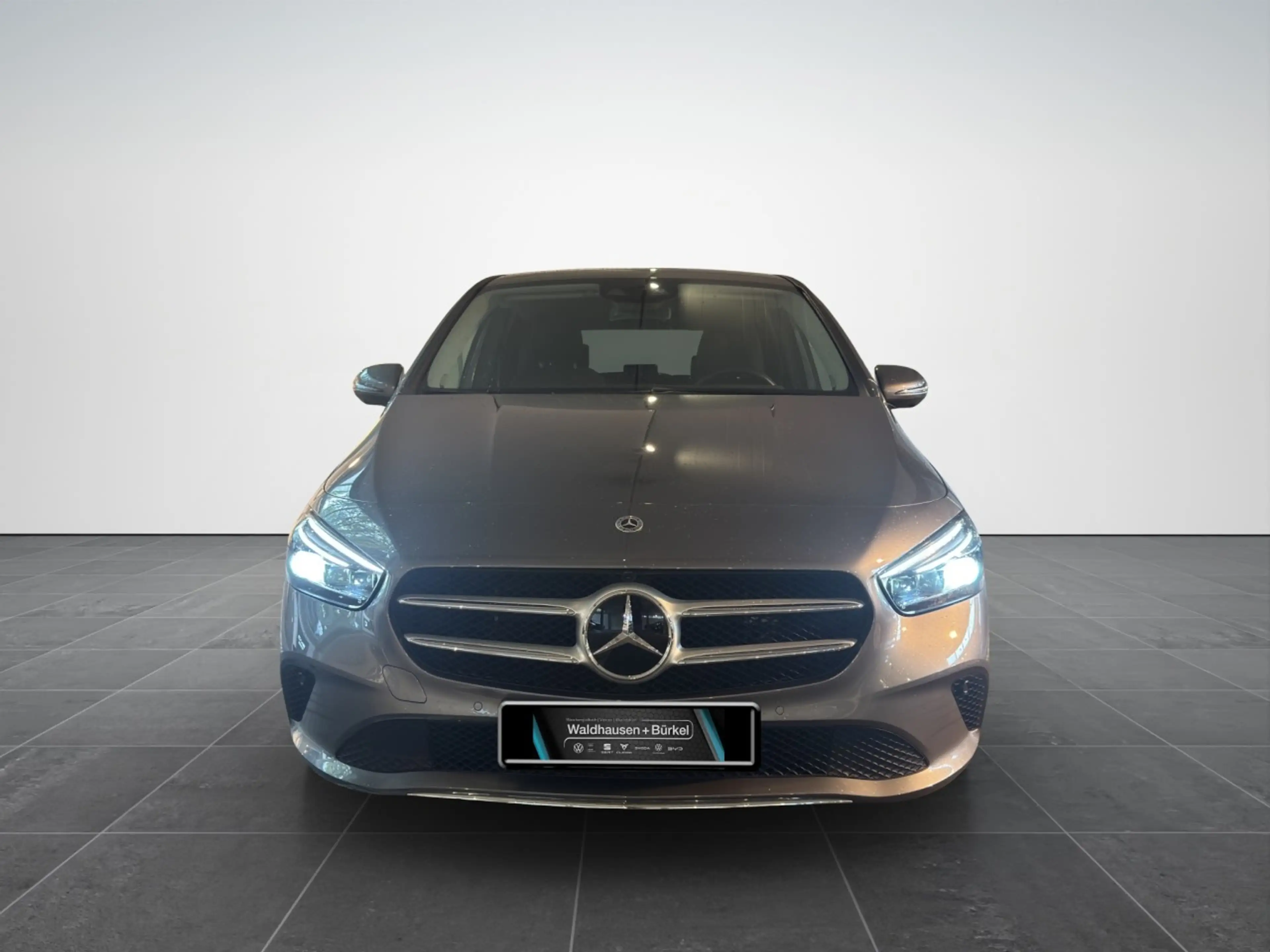 Mercedes-Benz B 250 E Hybrid Progressive Klima Fenster el. — photo 2