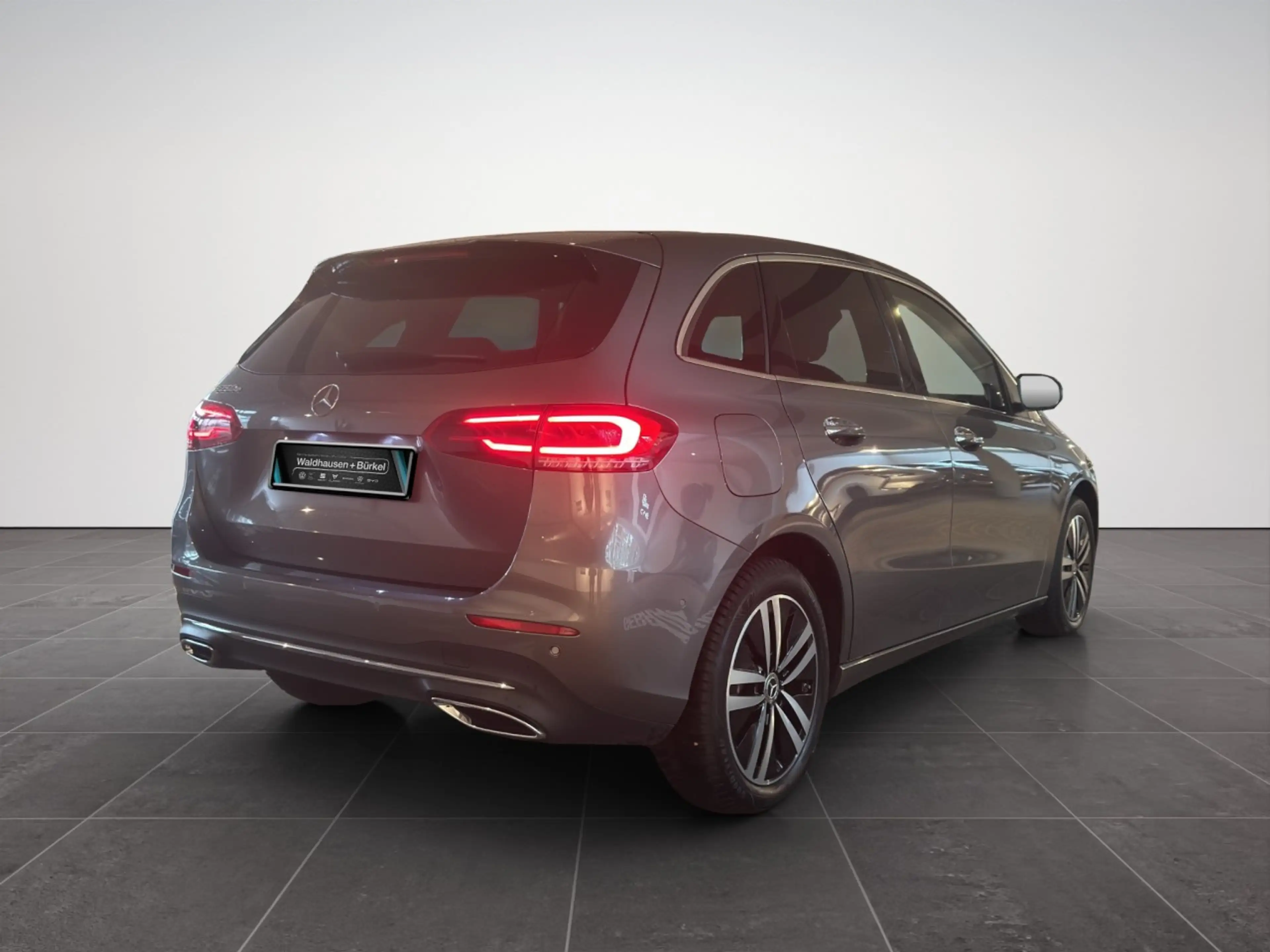 Mercedes-Benz B 250 E Hybrid Progressive Klima Fenster el. — photo 6