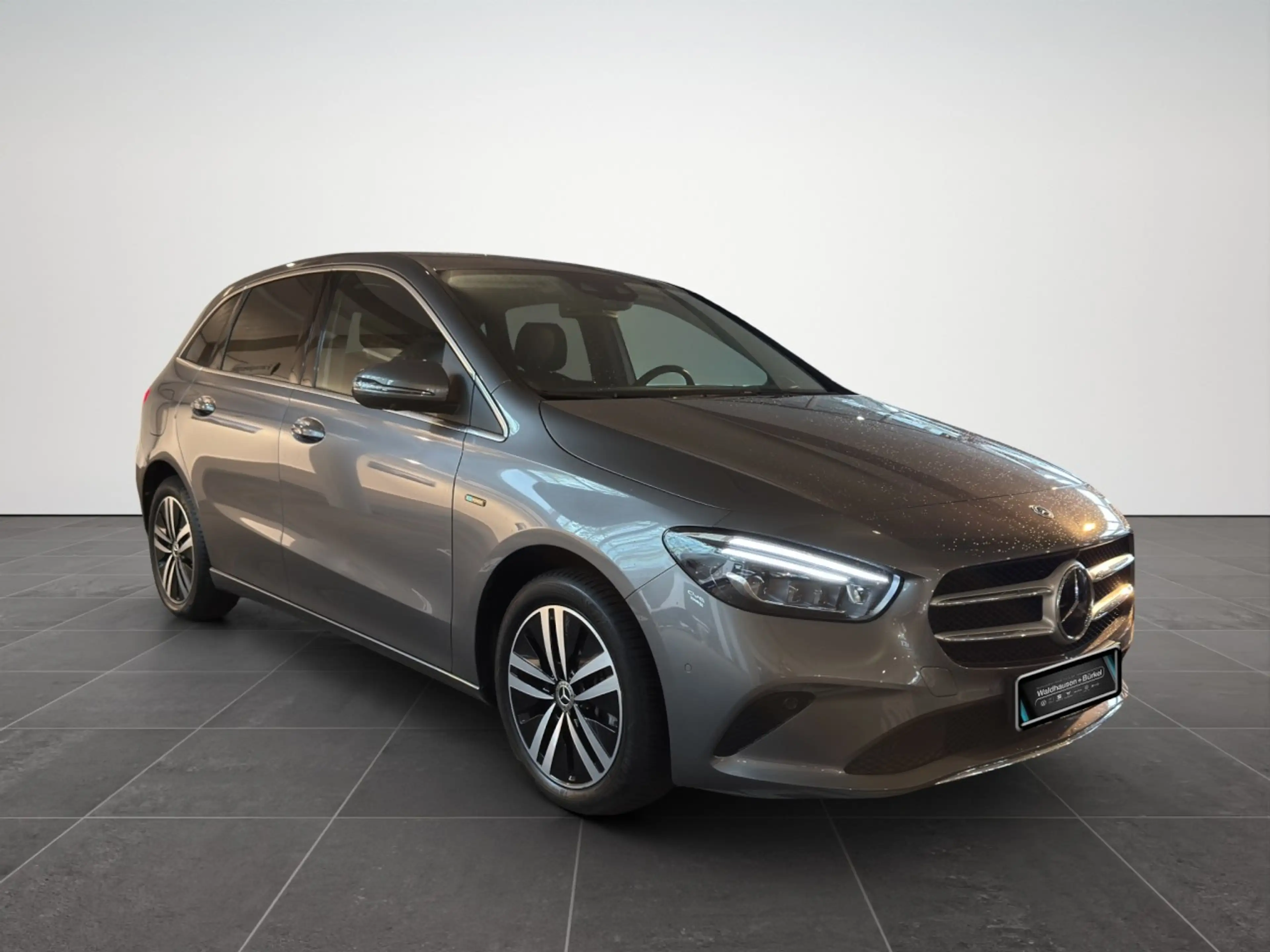 Mercedes-Benz B 250 E Hybrid Progressive Klima Fenster el. — photo 8