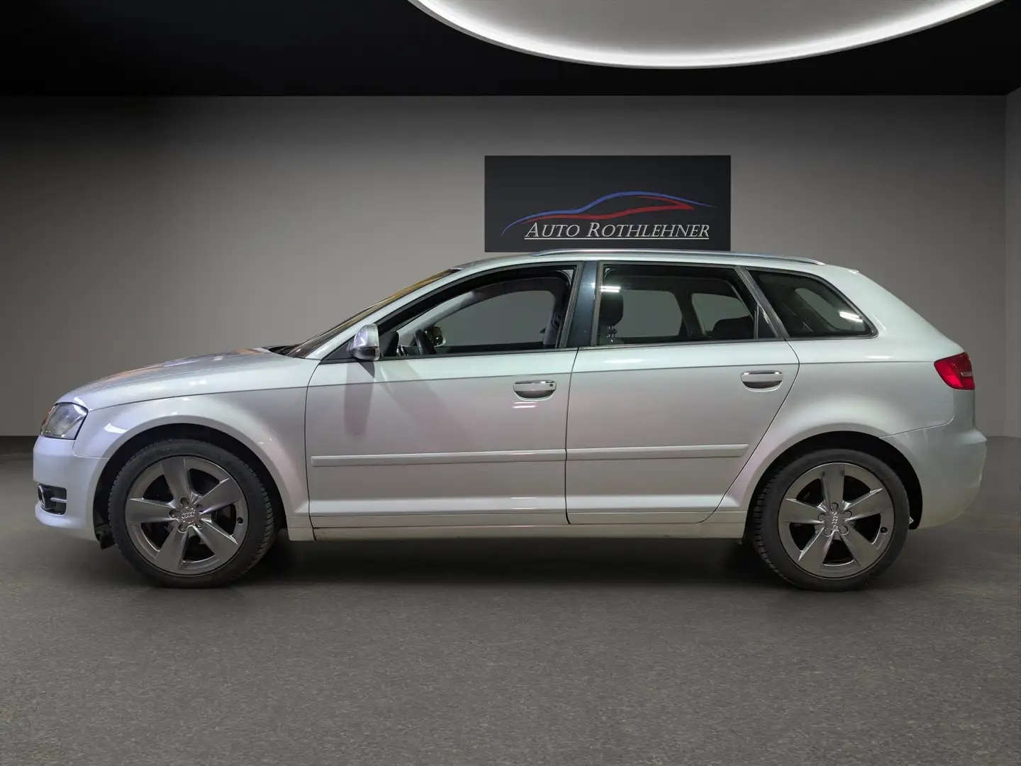 Audi A3 1.6 Spback*1.Hand*Shzg*TÜV+Service neu*Garantie Grau - 2