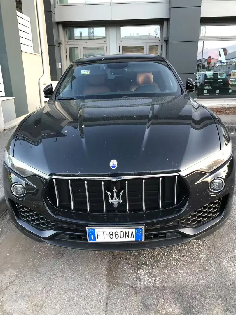 Maserati Levante 3.0 V6 Gransport 250cv auto my19 Fekete - 2