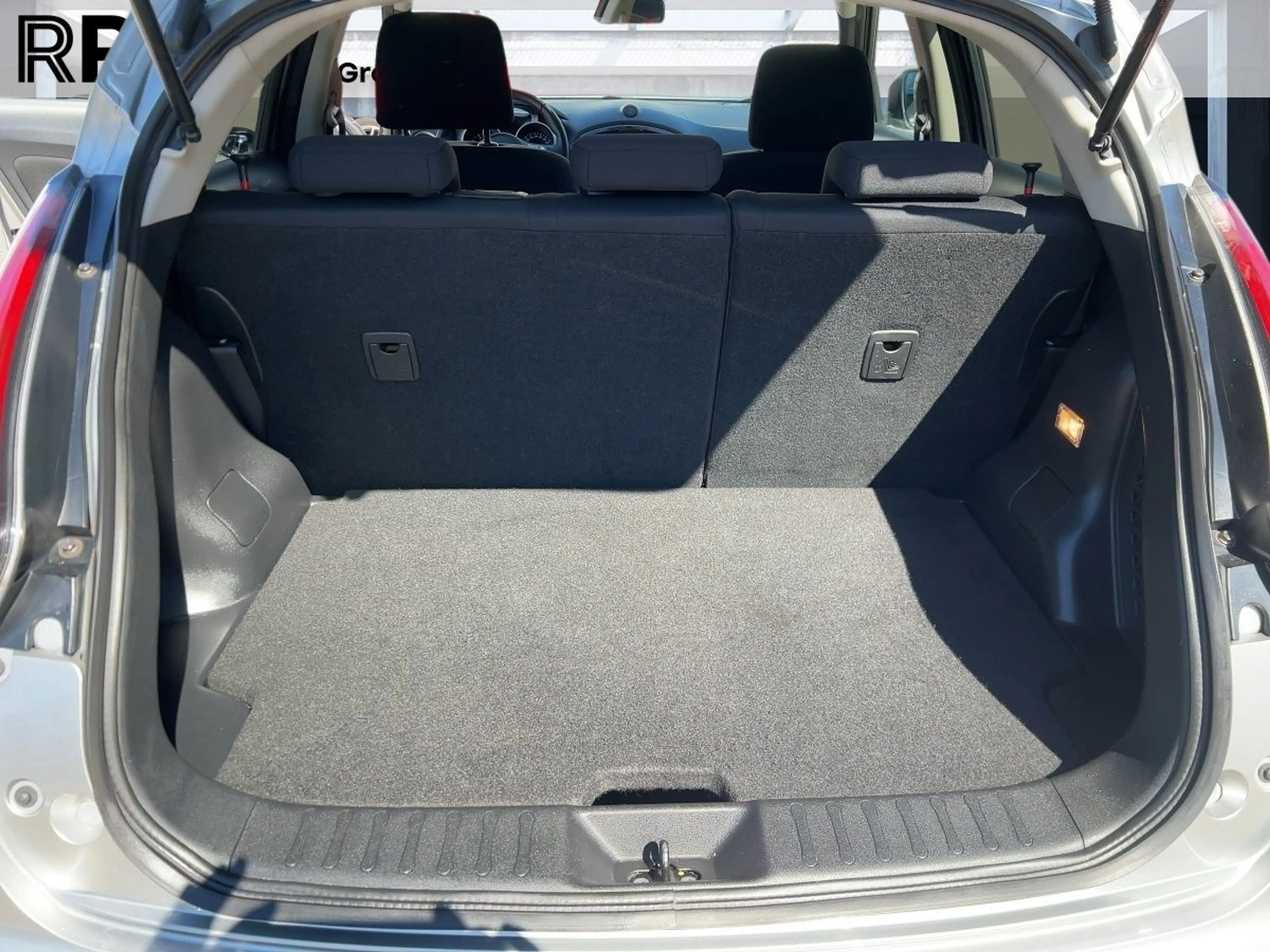 Nissan Juke 1.6 Acenta 4x2 Automatik Rückfahrkamera PDC KLIMA BT — photo 18