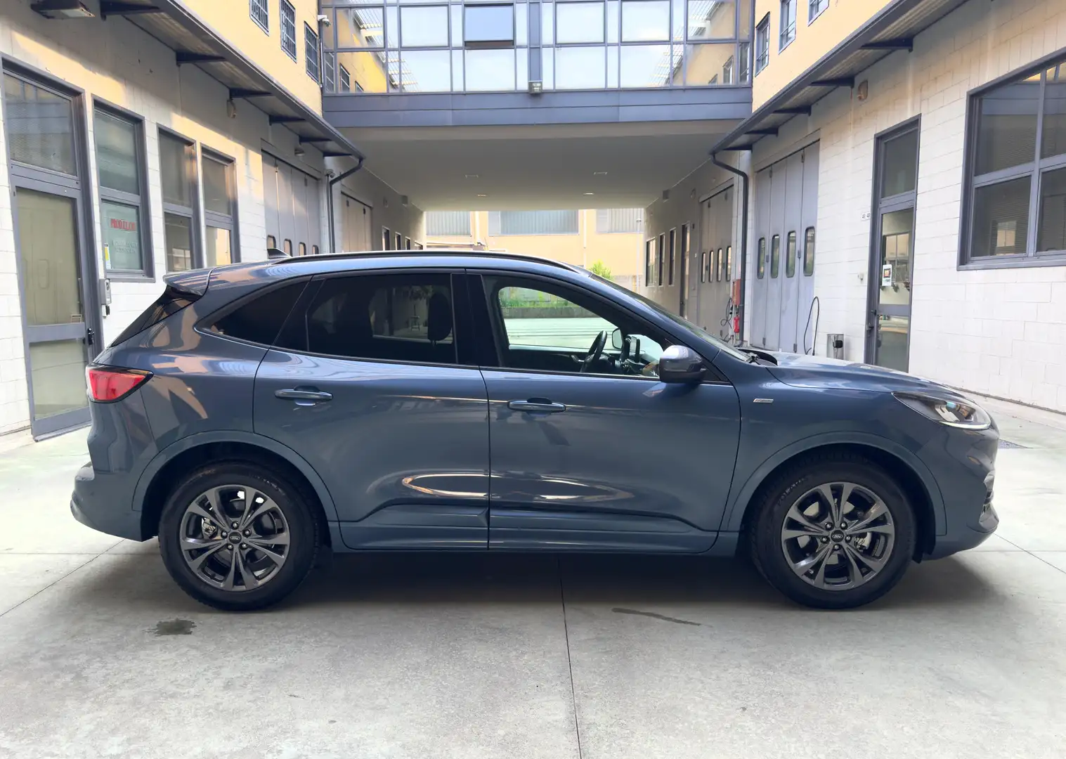 Ford Kuga 2.5 full hybrid ST-Line 2wd 190cv cvt - 2