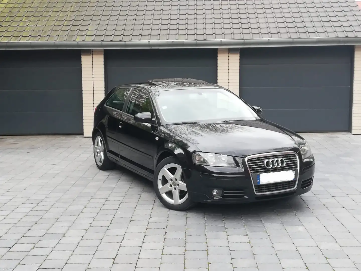 Audi A3 SportBack 1.6i FSI Ambition - 2