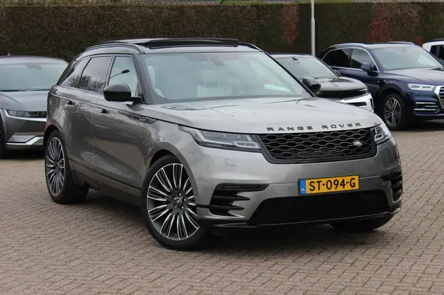Land Rover Range Rover Velar 2.0 I4 Turbo AWD R-Dynamic HSE / Trekhaak / Panora