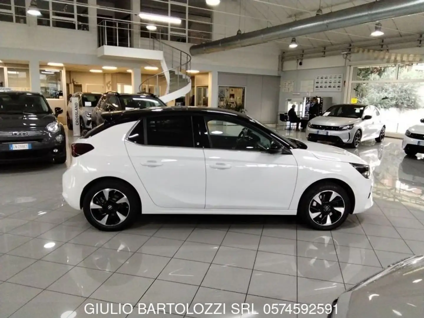 Opel Corsa-e 5 porte Elegance Bianco - 2