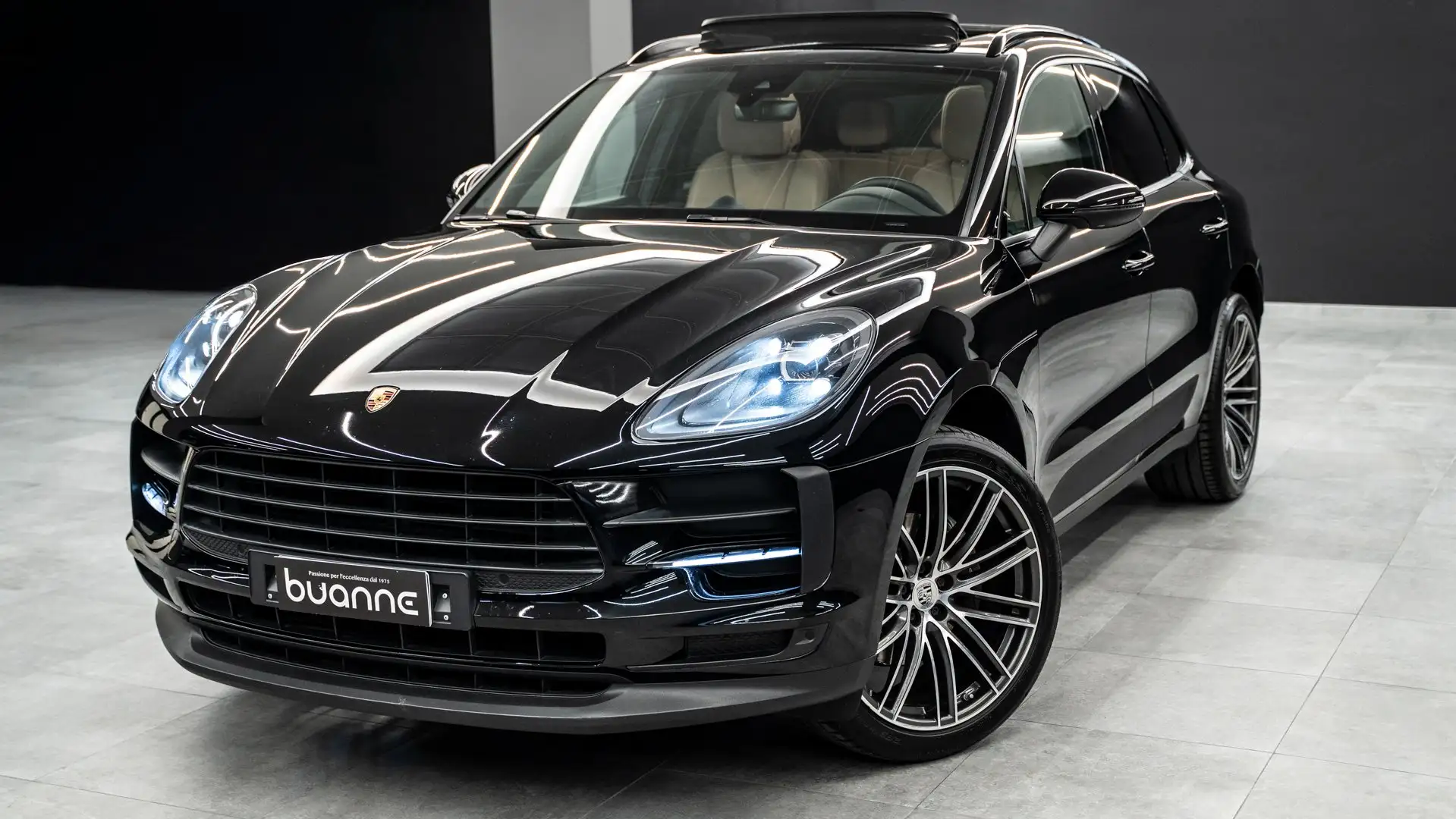 Porsche Macan 2.0 245CV PDK TETTO APR. CHRONO SPECIAL INTERIORS Fekete - 1