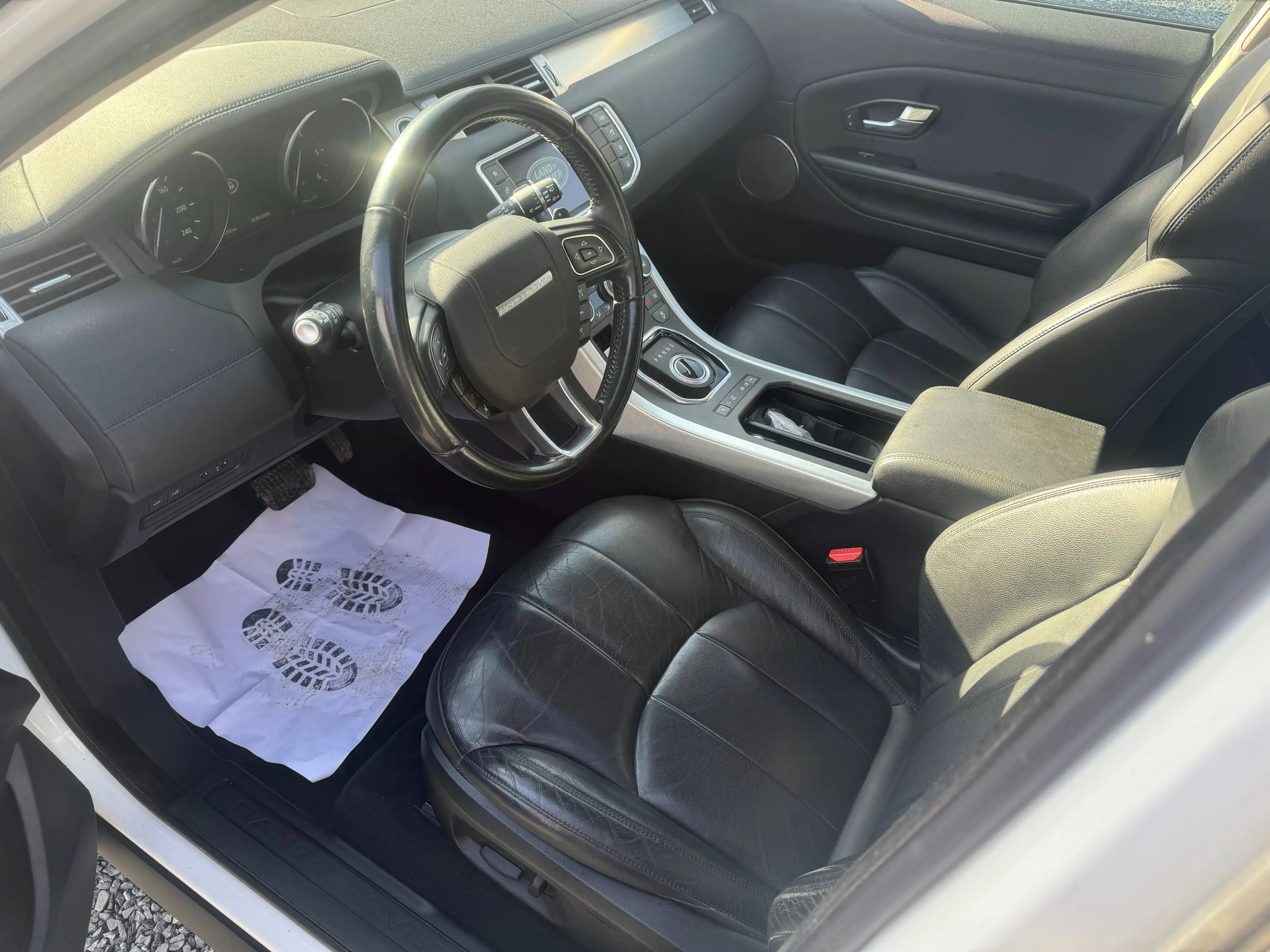 Land Rover Range Rover Evoque Evoque 2.0 TD4 4WD SE Dynamic — photo 8
