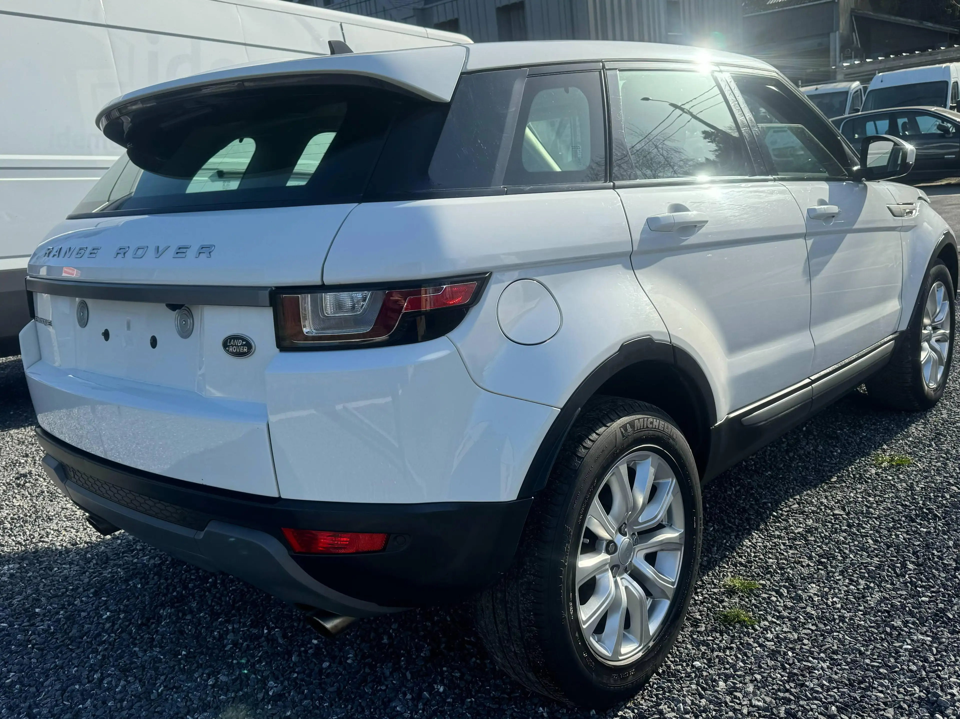 Land Rover Range Rover Evoque Evoque 2.0 TD4 4WD SE Dynamic — photo 3