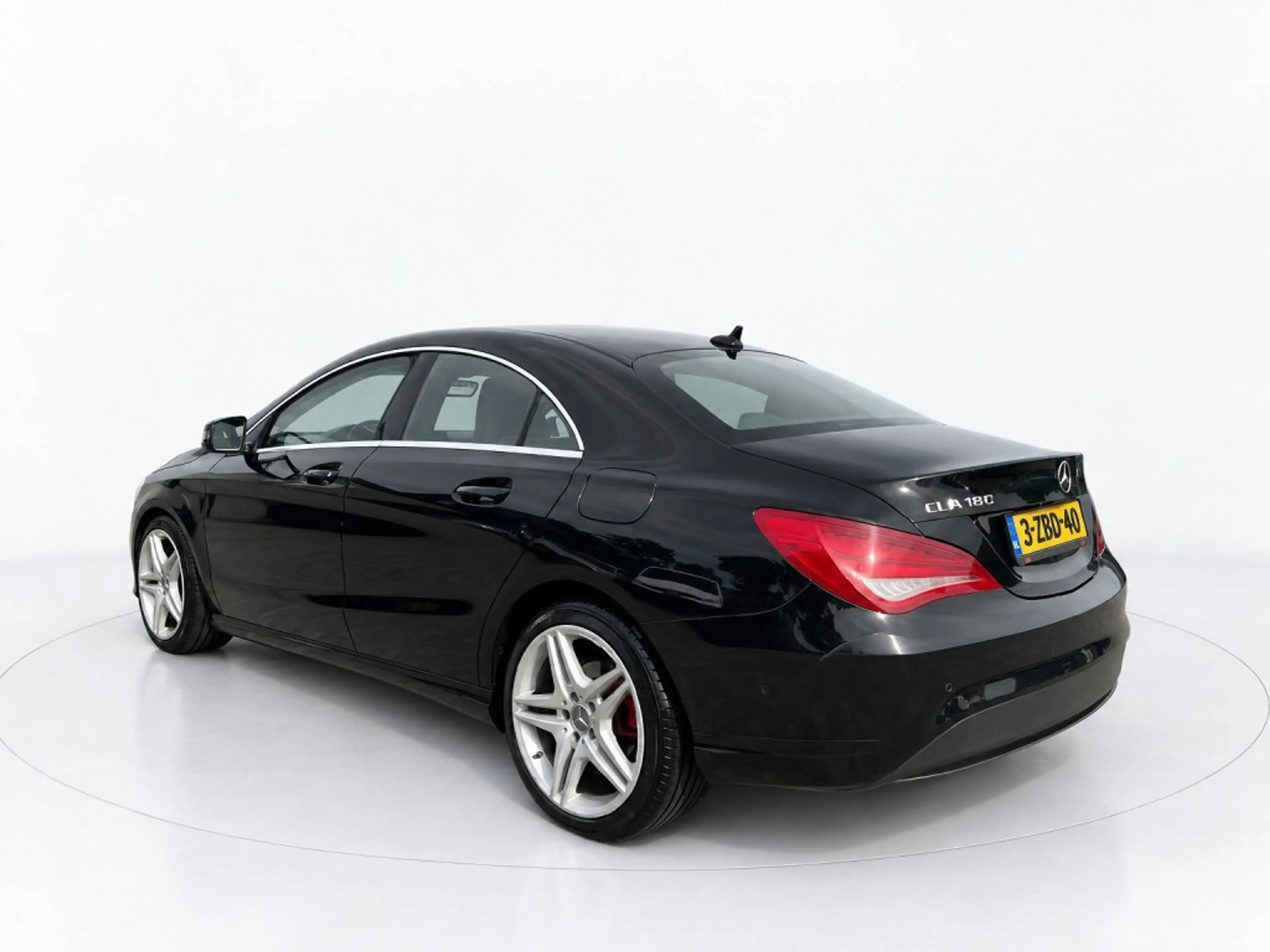 Mercedes-Benz CLA 180 180 BlueEfficiency Lease Ed. Xenon, Cruise, Navi — photo 7