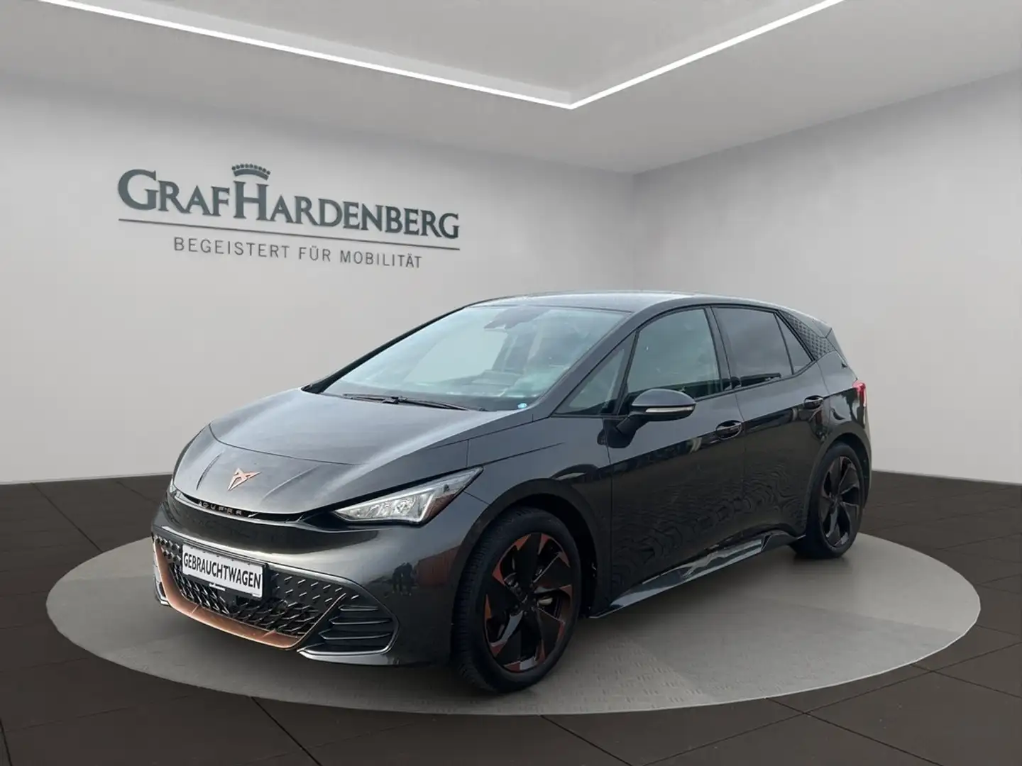 CUPRA Born Pilot M - Top View - 19 Zoll - ACC Grau - 1