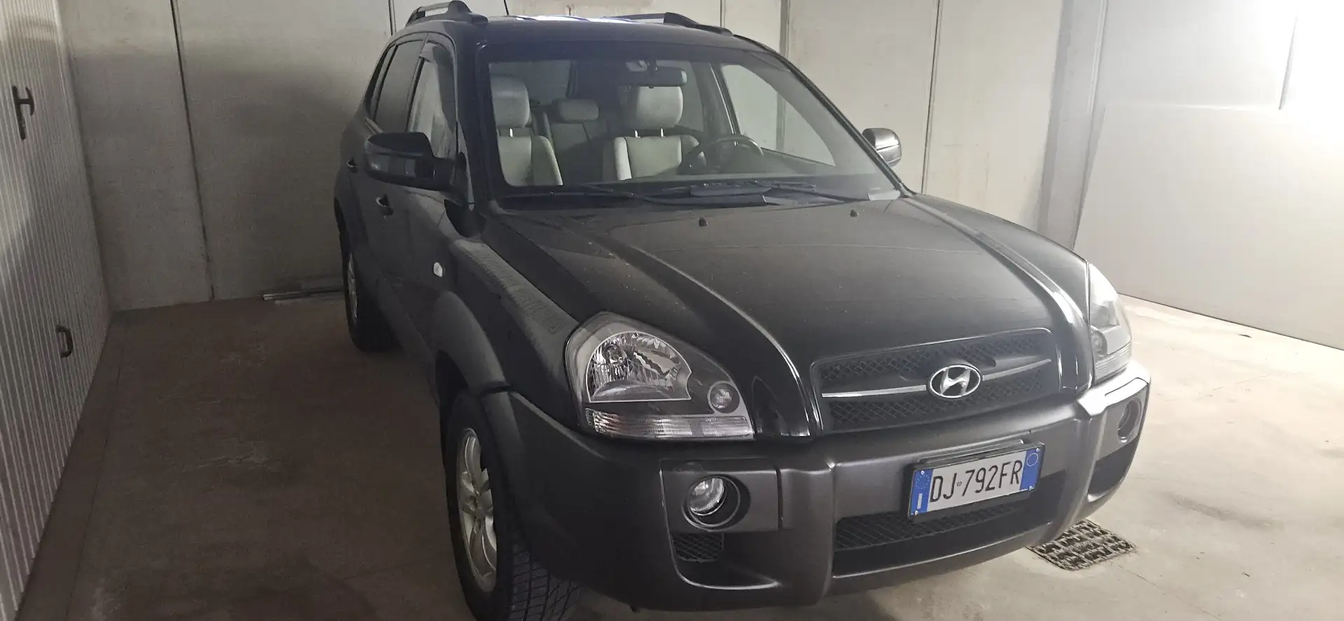 Hyundai TUCSON 2.0 cvvt Dynamic 4wd - 2