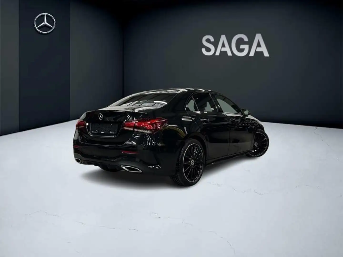 Mercedes-Benz A 200 d Berline AMG PAck Night Noir - 2