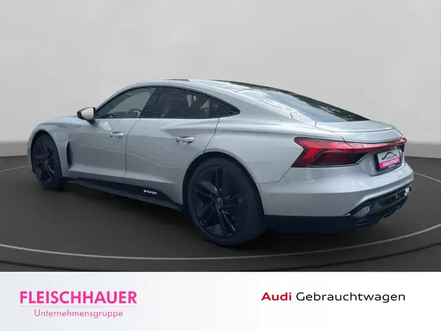 Audi E-Tron view 5