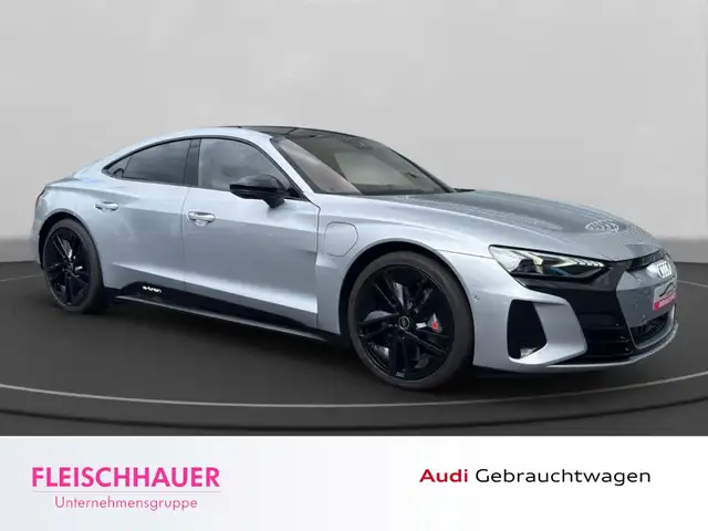 Audi E-Tron view 9