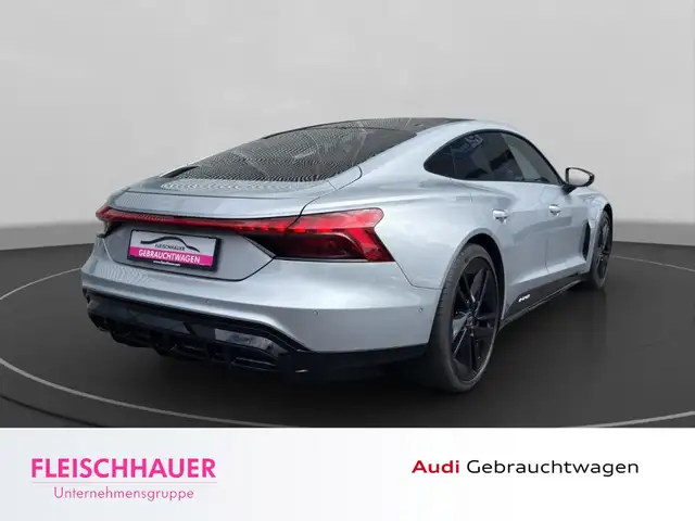 Audi E-Tron view 7