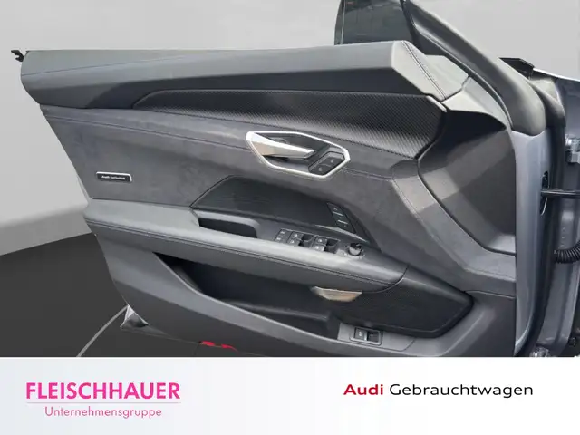 Audi E-Tron view 13