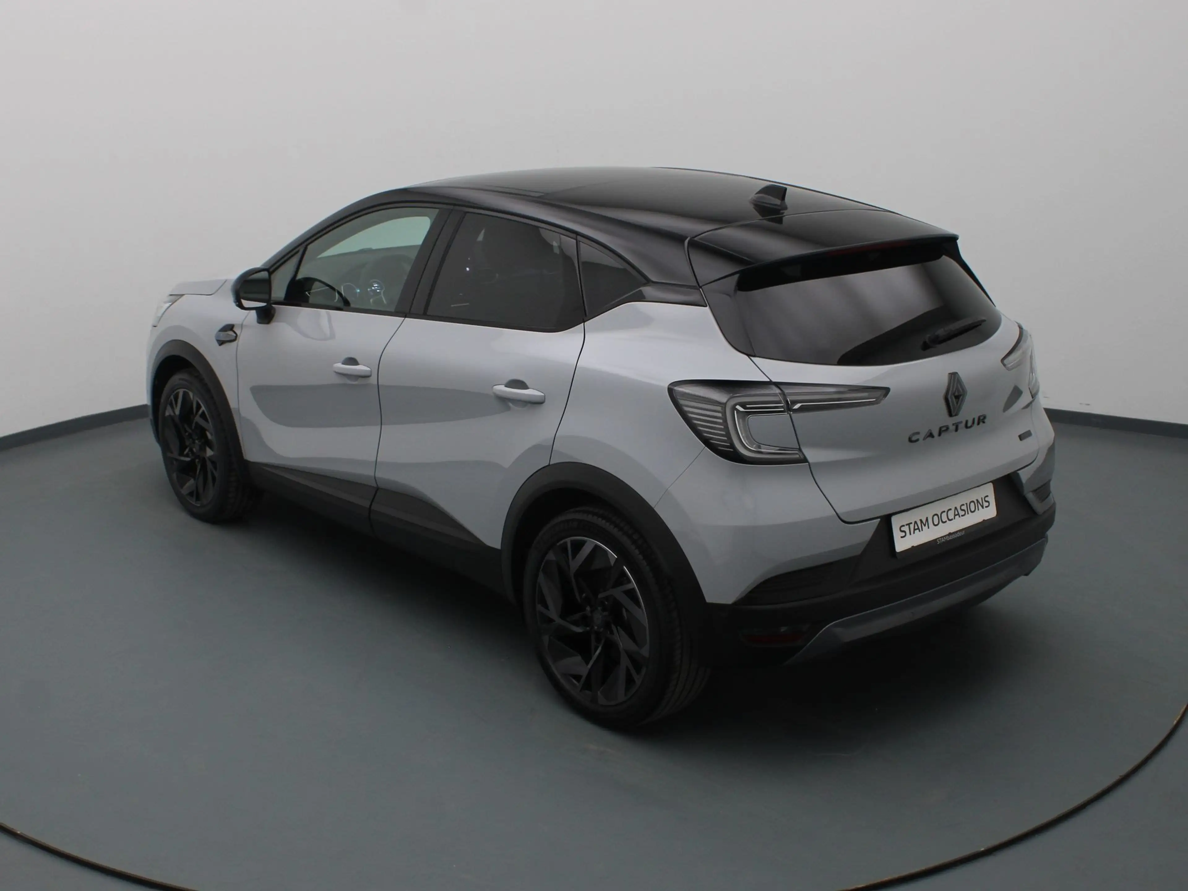 Renault Captur 145pk E-Tech full hybrid esprit Alpine Apple Carpl — photo 13