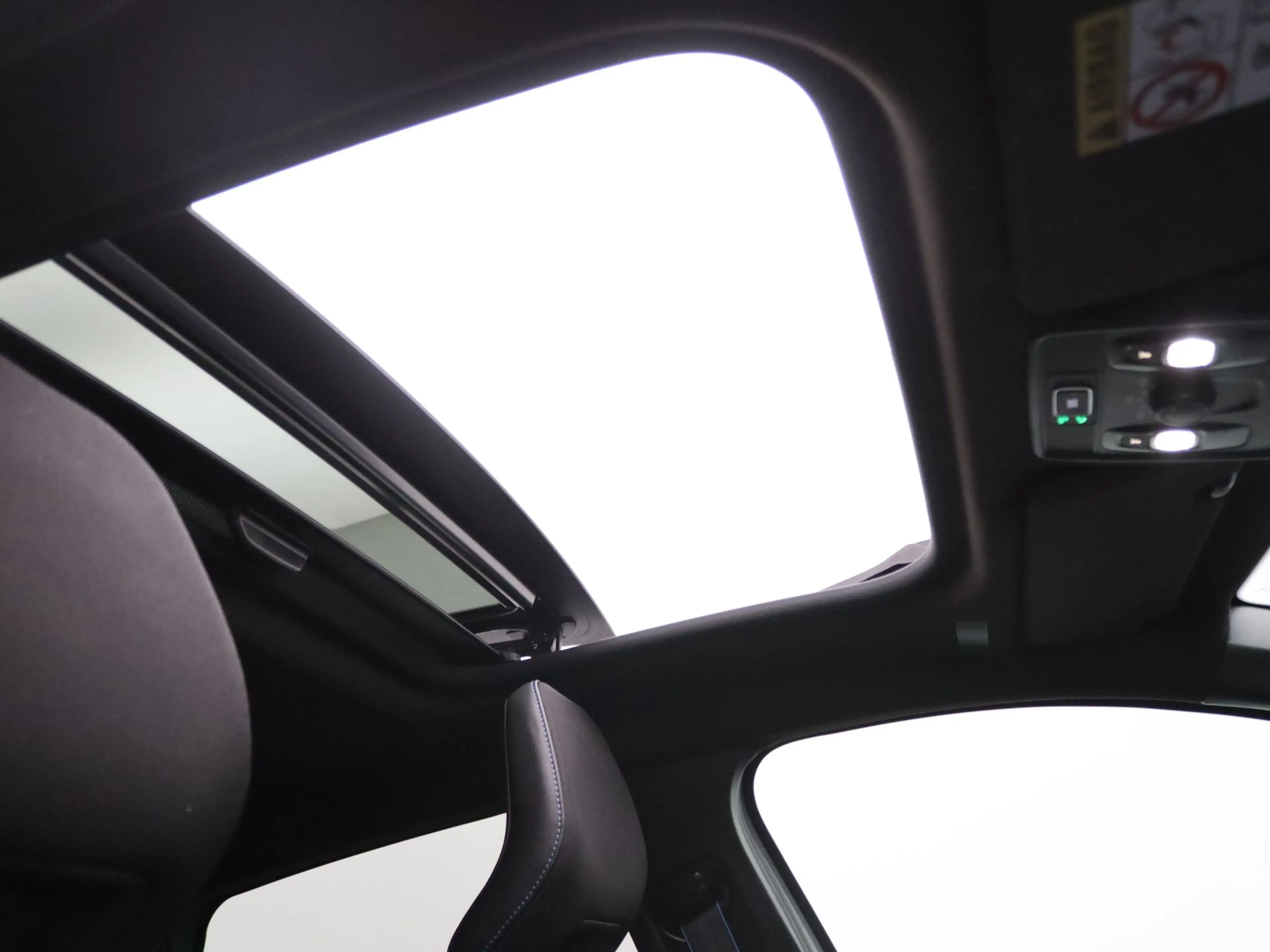Renault Captur 145pk E-Tech full hybrid esprit Alpine Apple Carpl — photo 6