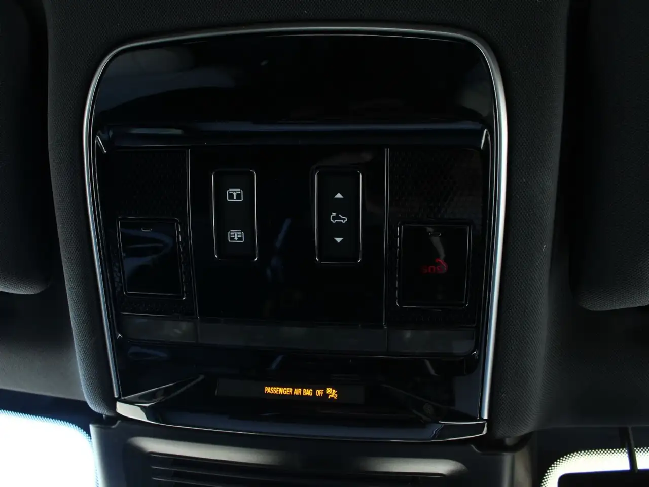 Land Rover Range Rover Sport снимка Land Rover Range Rover Sport