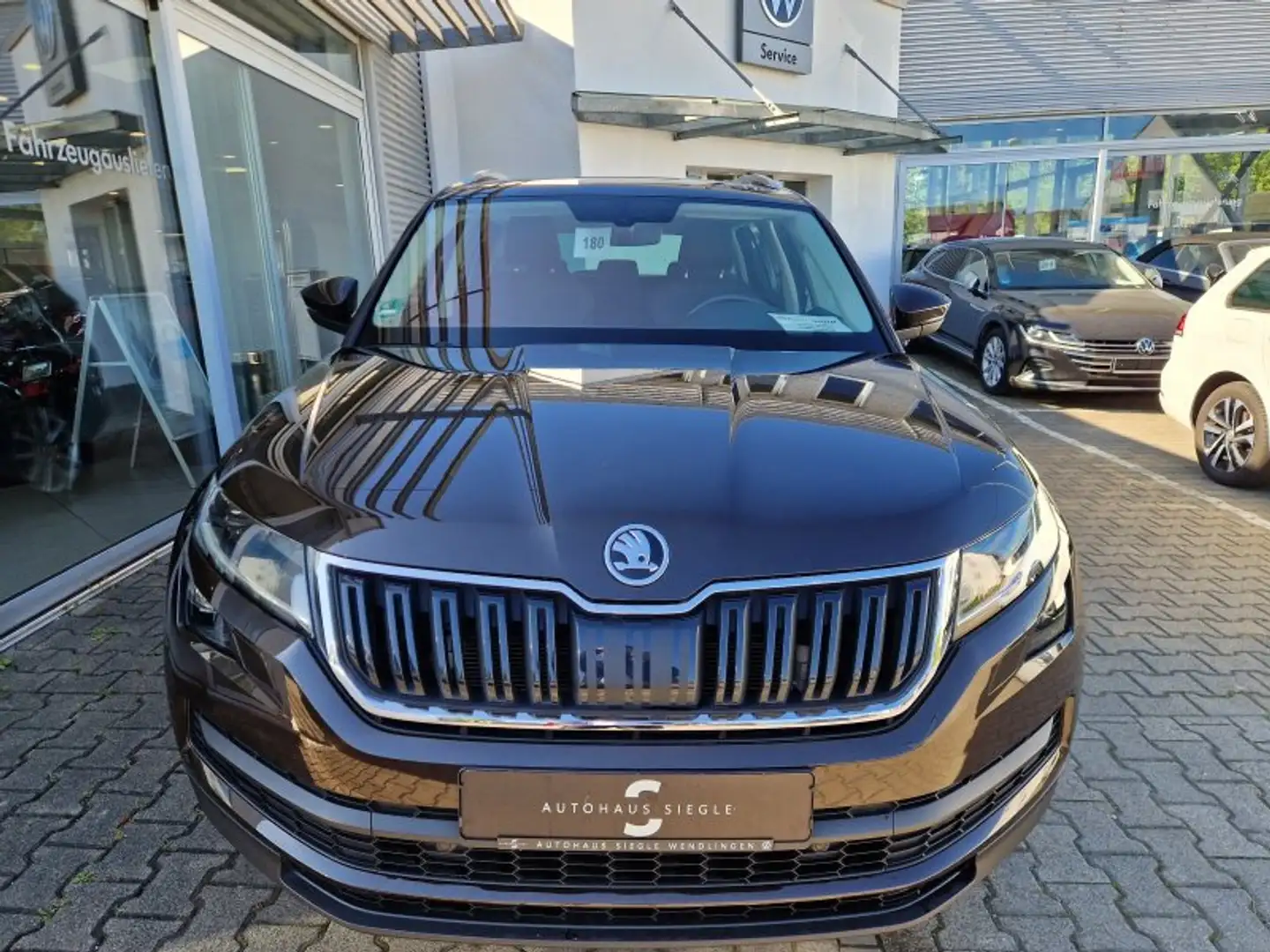 Skoda Kodiaq 2.0 TDI Style 4x4 AHK DSG Parktronic Tempomat LED Braun - 2