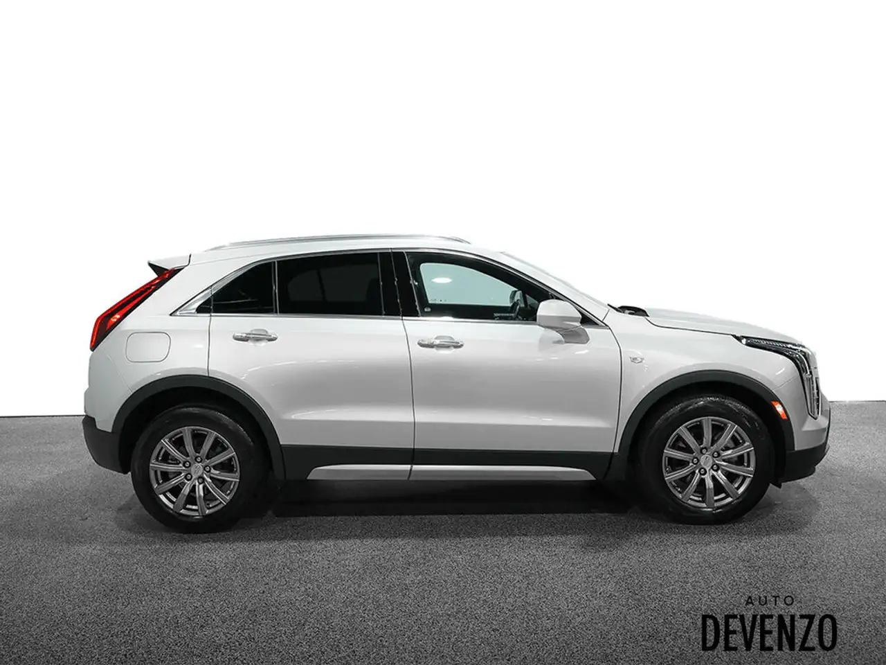 Cadillac XT4 снимка Cadillac XT4