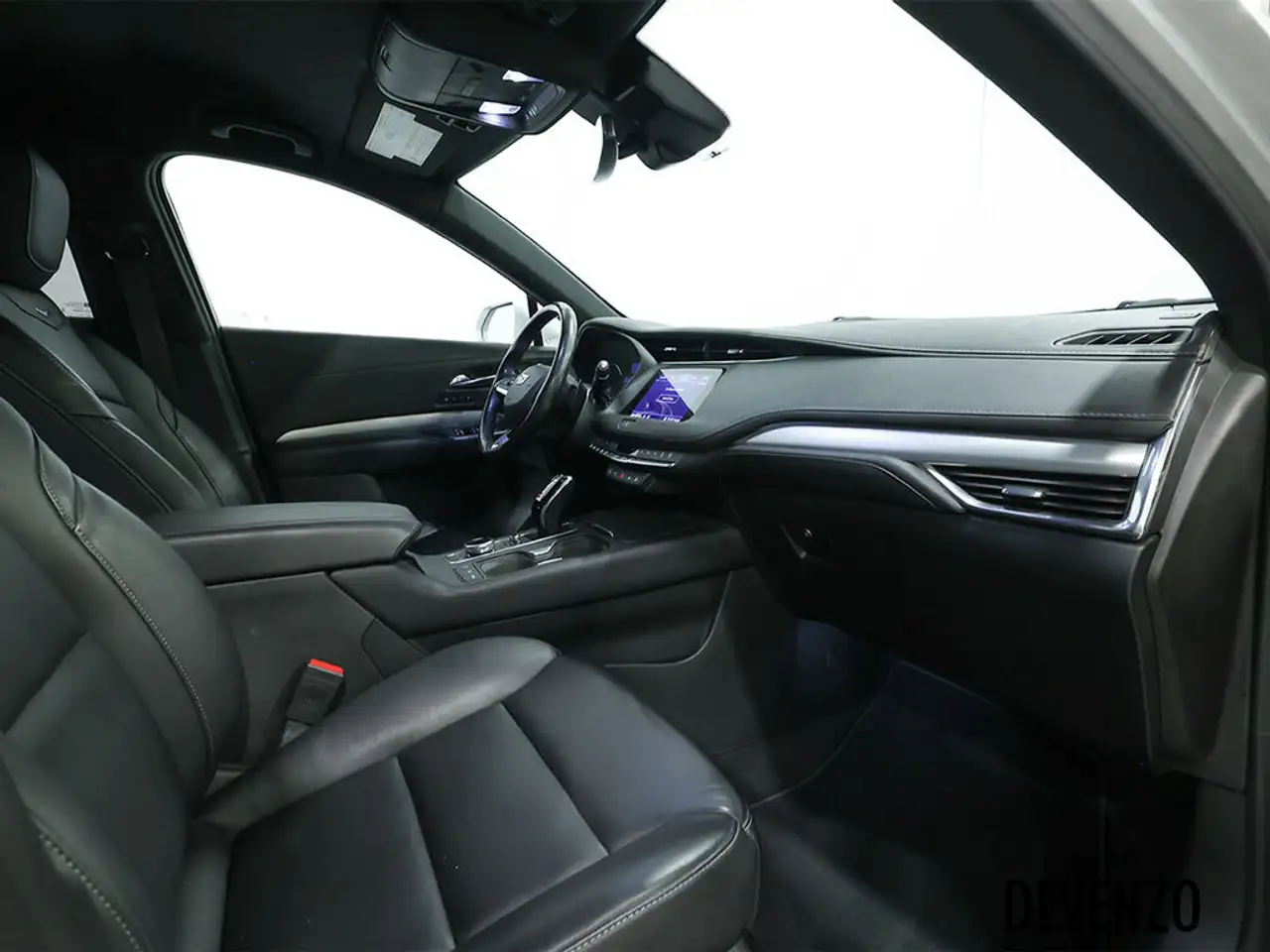 Cadillac XT4 снимка Cadillac XT4