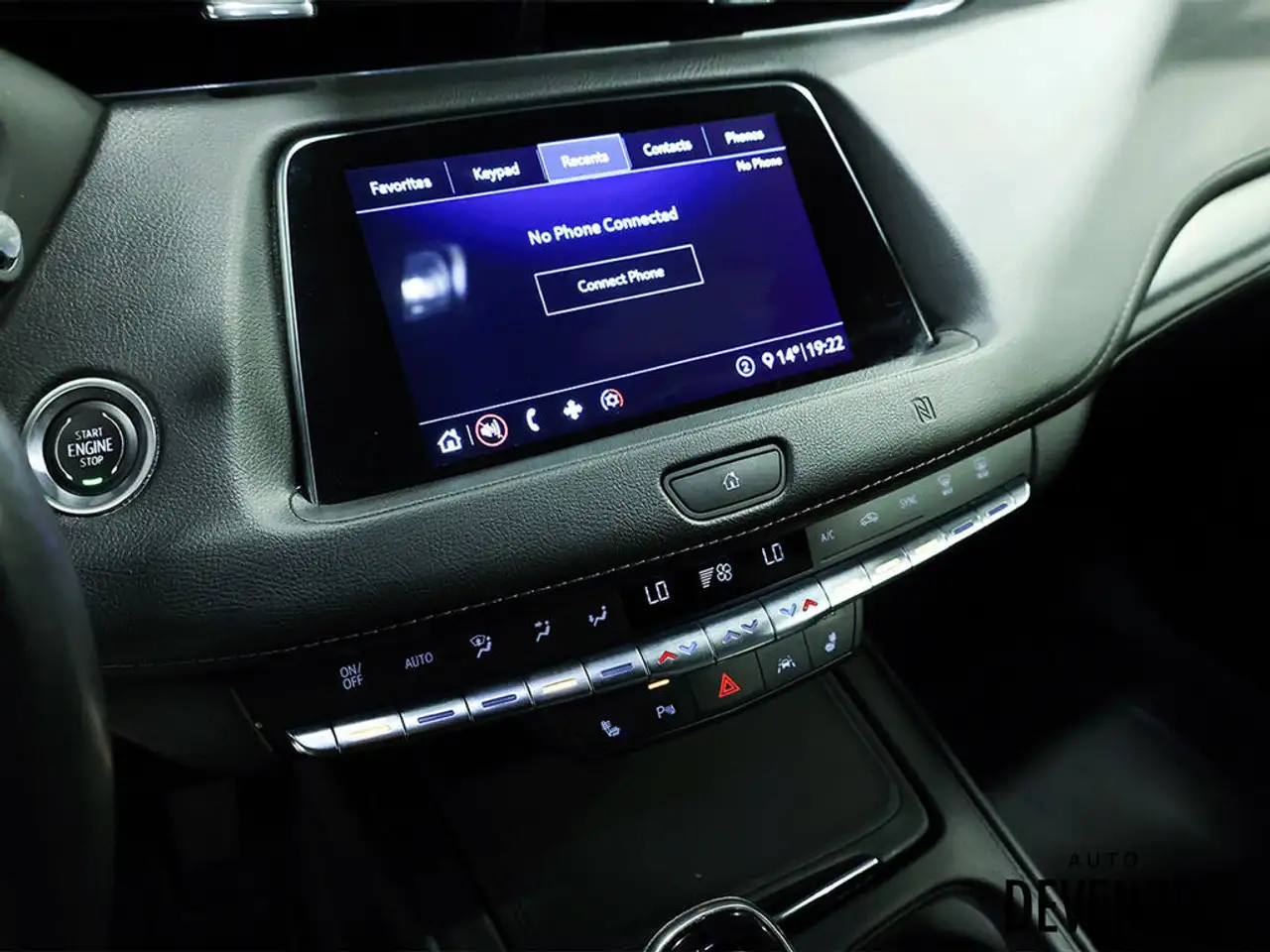 Cadillac XT4 снимка Cadillac XT4