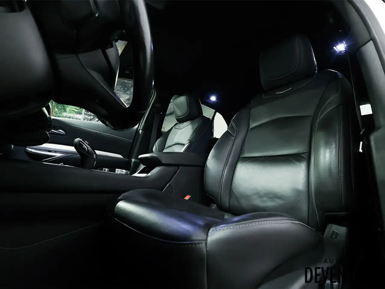 Cadillac XT4 снимка Cadillac XT4
