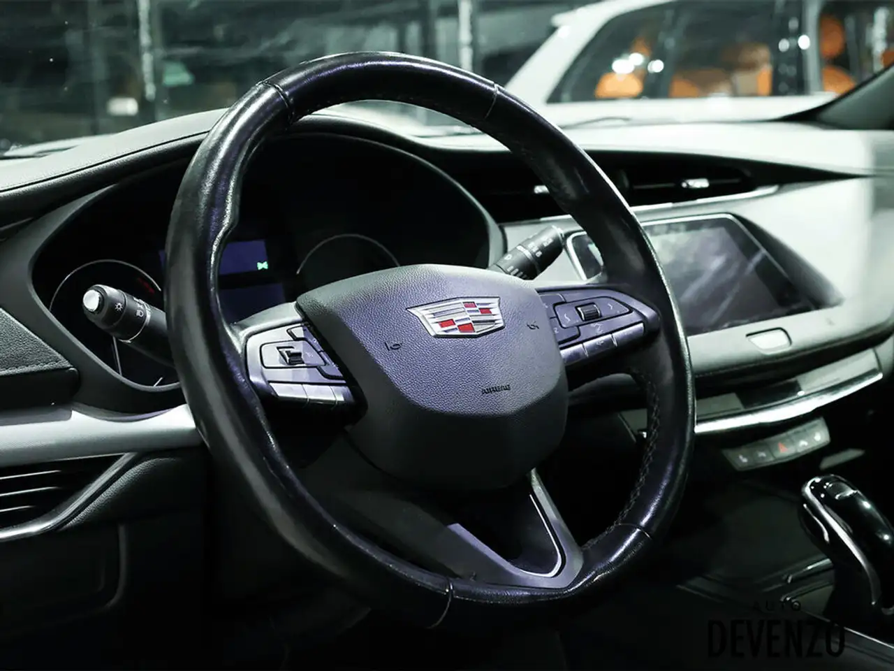 Cadillac XT4 снимка Cadillac XT4