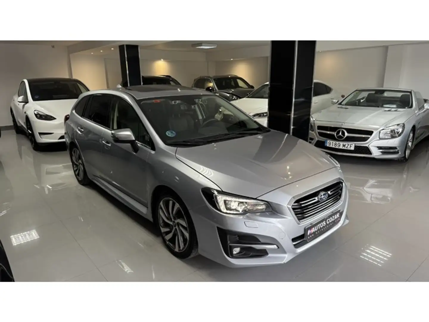 Subaru Levorg 2.0 i GT Executive+ CVT Gris - 1