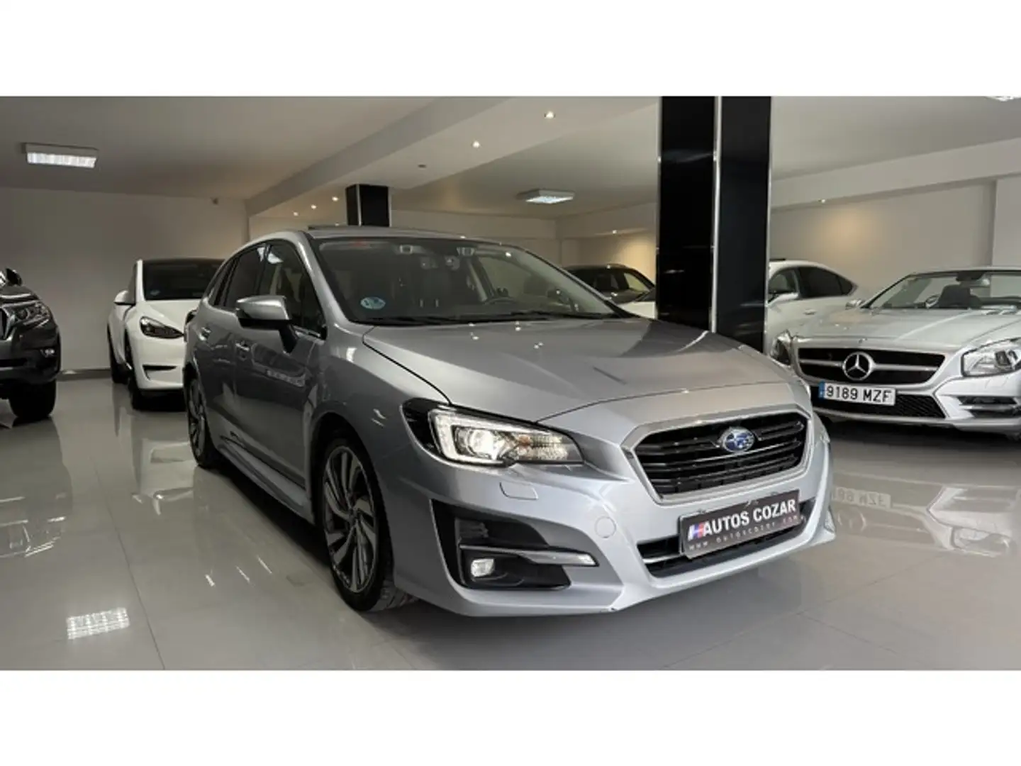 Subaru Levorg 2.0 i GT Executive+ CVT Gris - 2