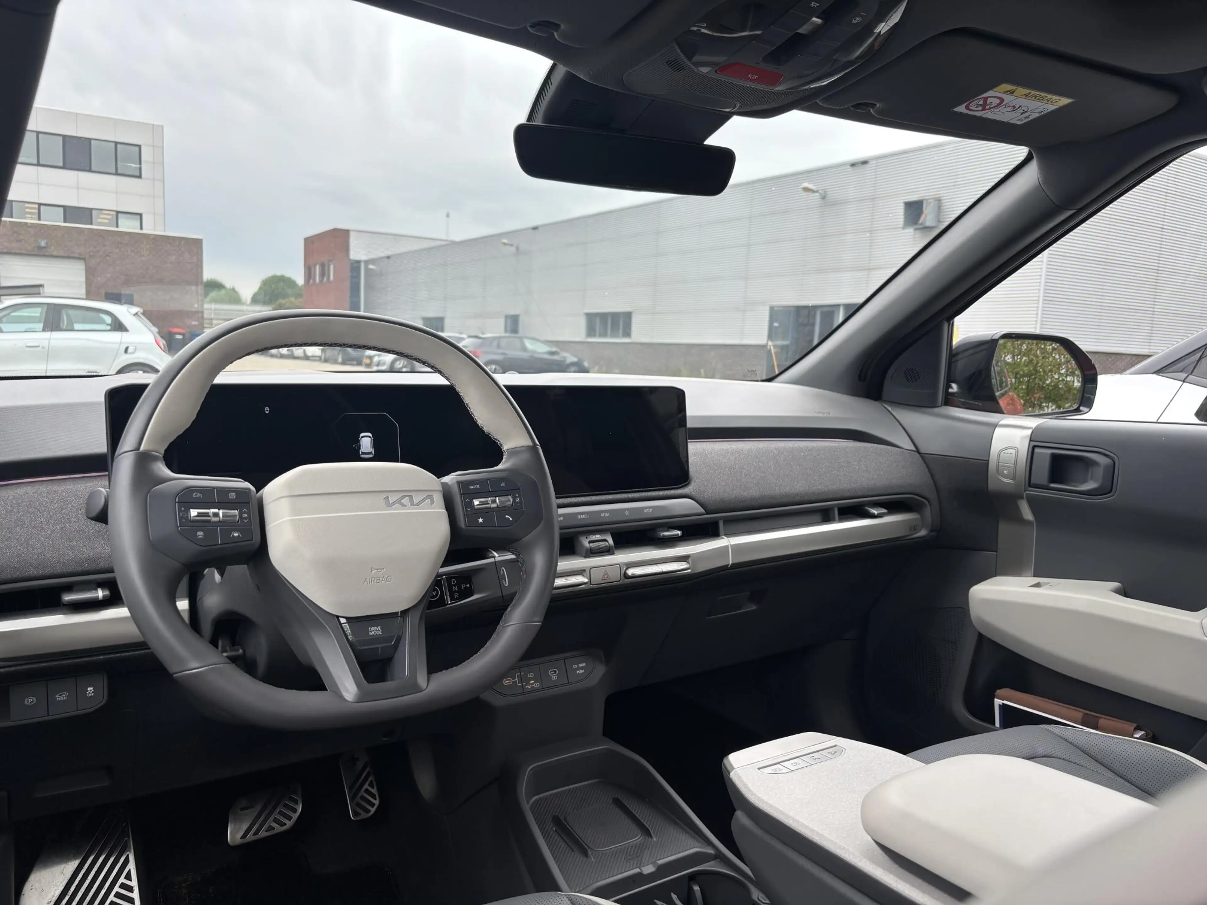 Kia EV3 GT-PlusLine 81.4 kWh | SCHUIF-/KANTELDAK | HARMAN — photo 11